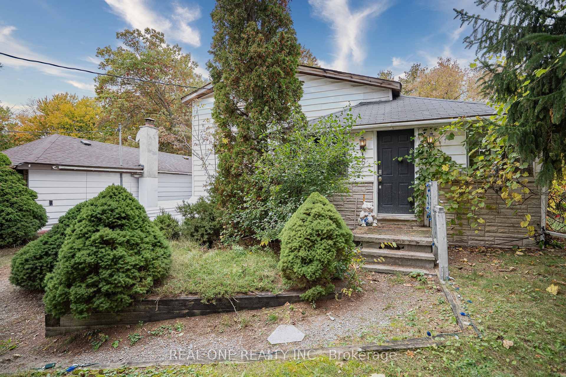 Photo 11 of 26 Capelle Street, Richmond Hill, Oak Ridges Lake Wilcox — HOMEH
