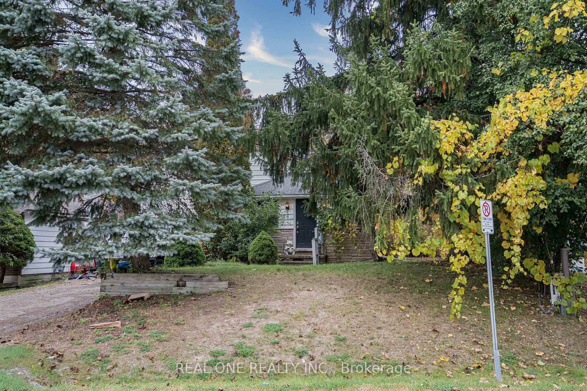 Photo 12 of 26 Capelle Street, Richmond Hill, Oak Ridges Lake Wilcox — HOMEH