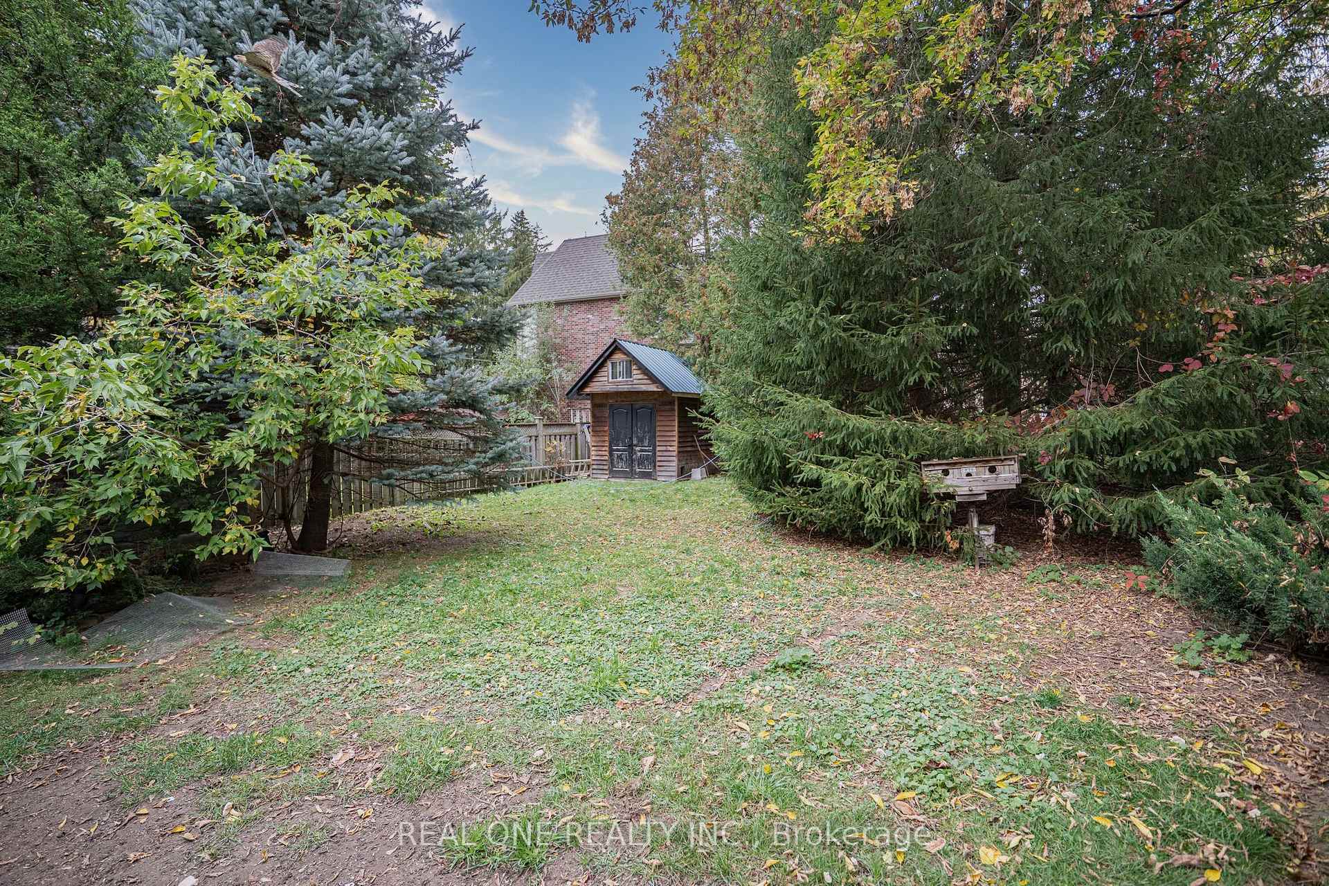 Photo 13 of 26 Capelle Street, Richmond Hill, Oak Ridges Lake Wilcox — HOMEH