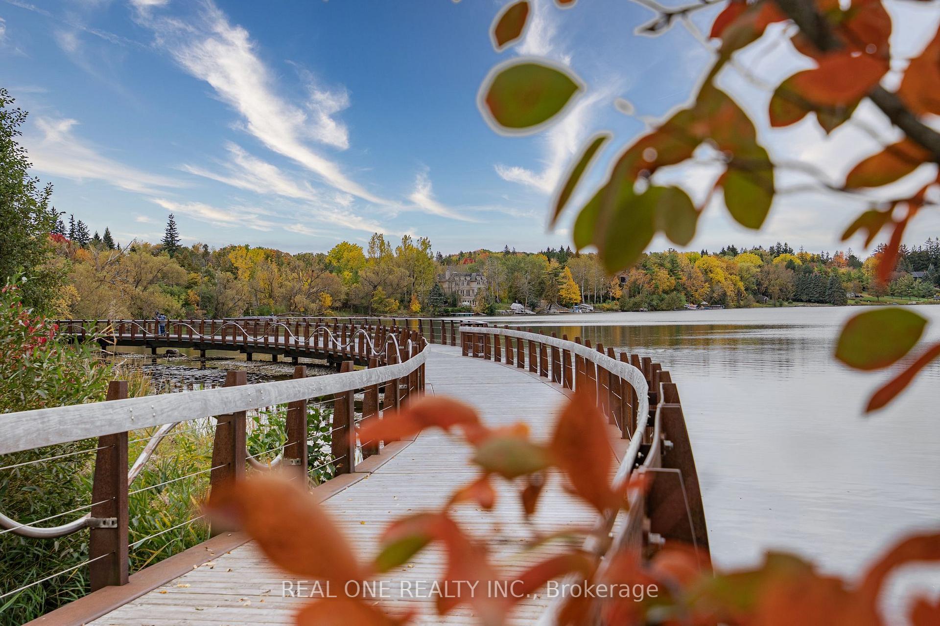 Photo 24 of 26 Capelle Street, Richmond Hill, Oak Ridges Lake Wilcox — HOMEH
