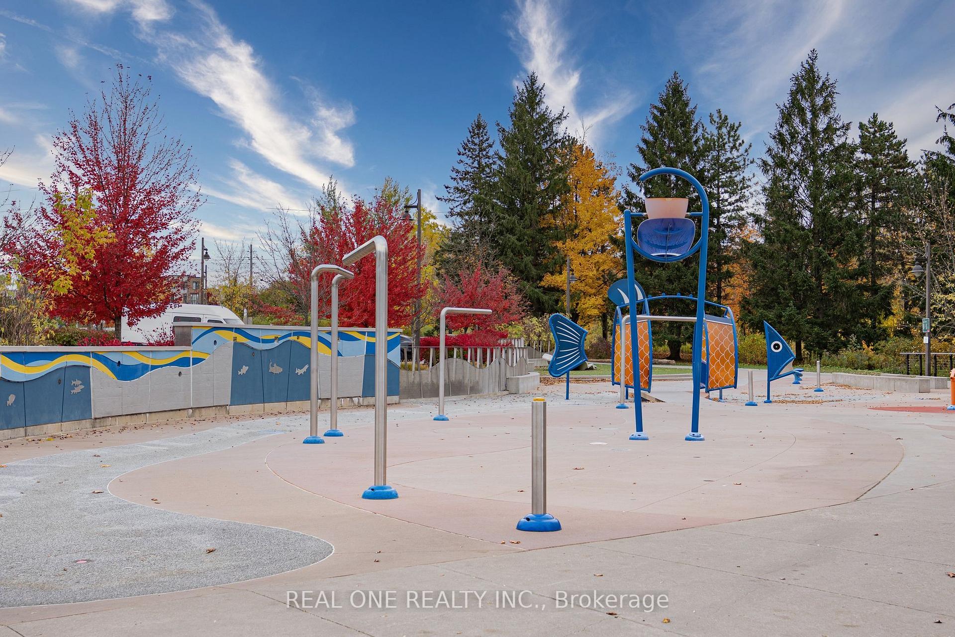 Photo 27 of 26 Capelle Street, Richmond Hill, Oak Ridges Lake Wilcox — HOMEH