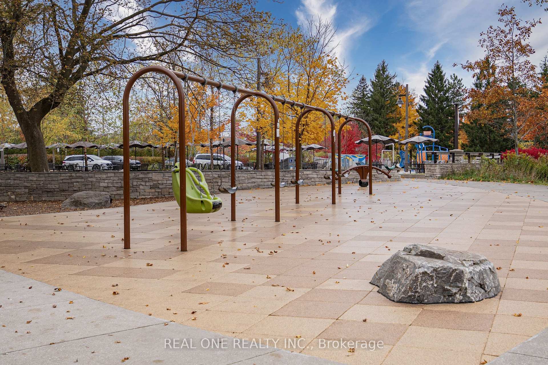 Photo 30 of 26 Capelle Street, Richmond Hill, Oak Ridges Lake Wilcox — HOMEH
