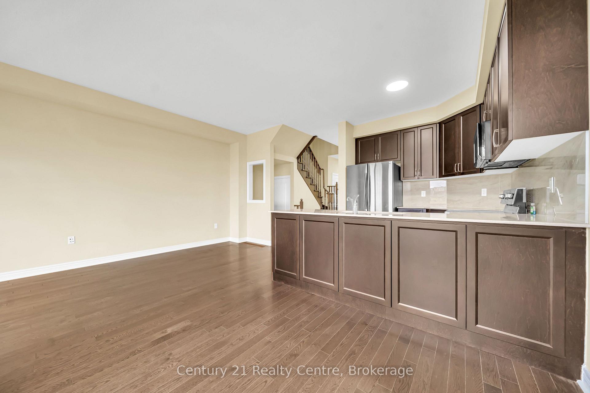 Photo 21 of 20 Hogan Manor Drive, Brampton, Northwest Brampton — HOMEH
