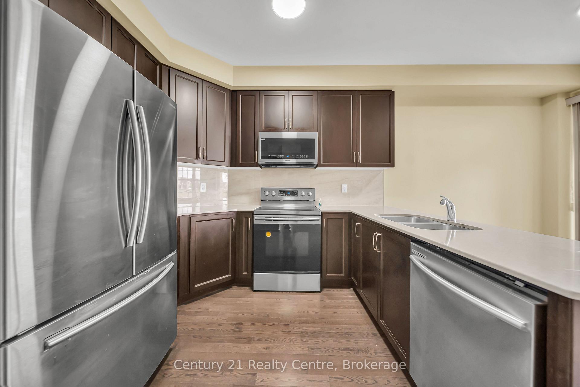 Photo 25 of 20 Hogan Manor Drive, Brampton, Northwest Brampton — HOMEH