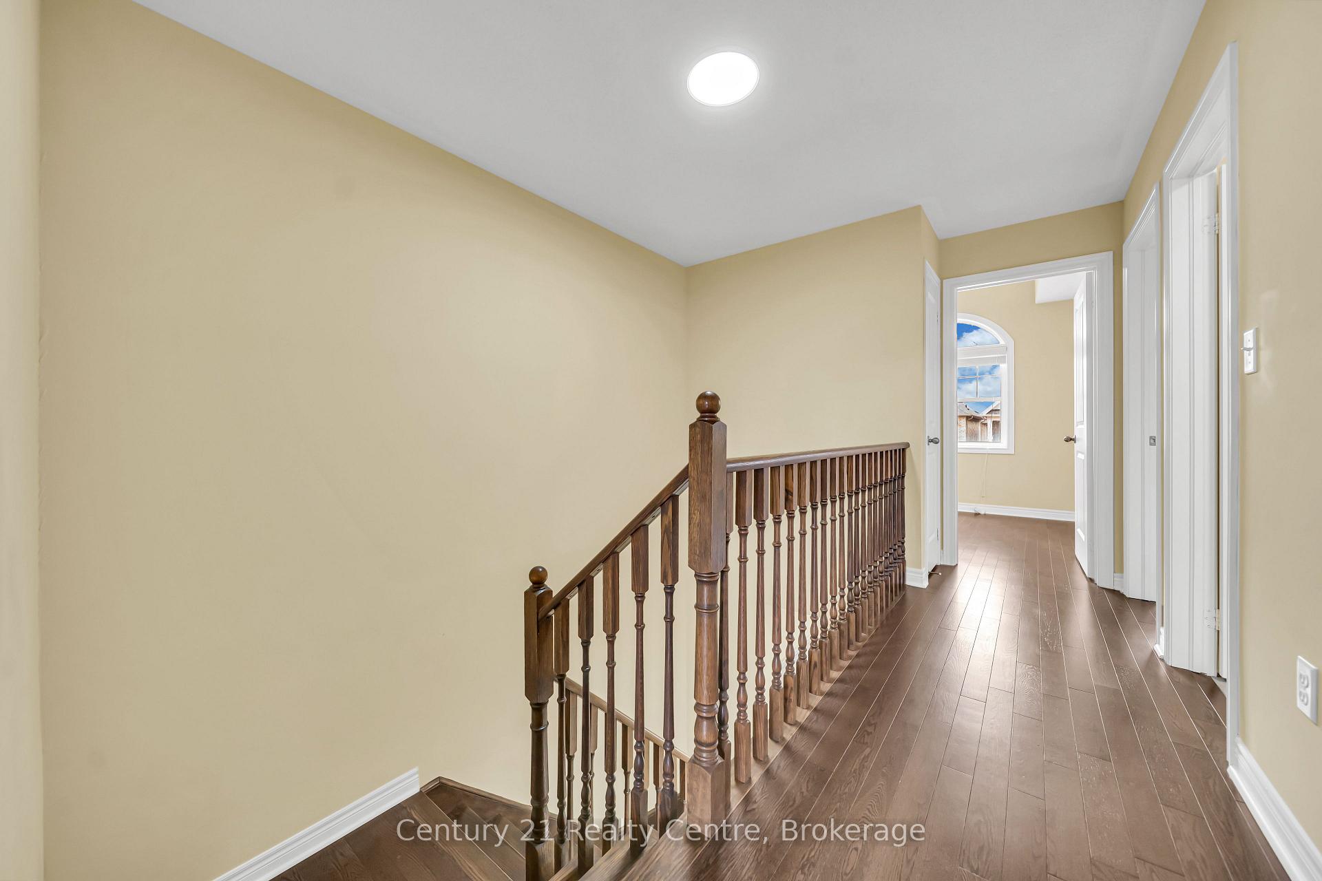 Photo 27 of 20 Hogan Manor Drive, Brampton, Northwest Brampton — HOMEH