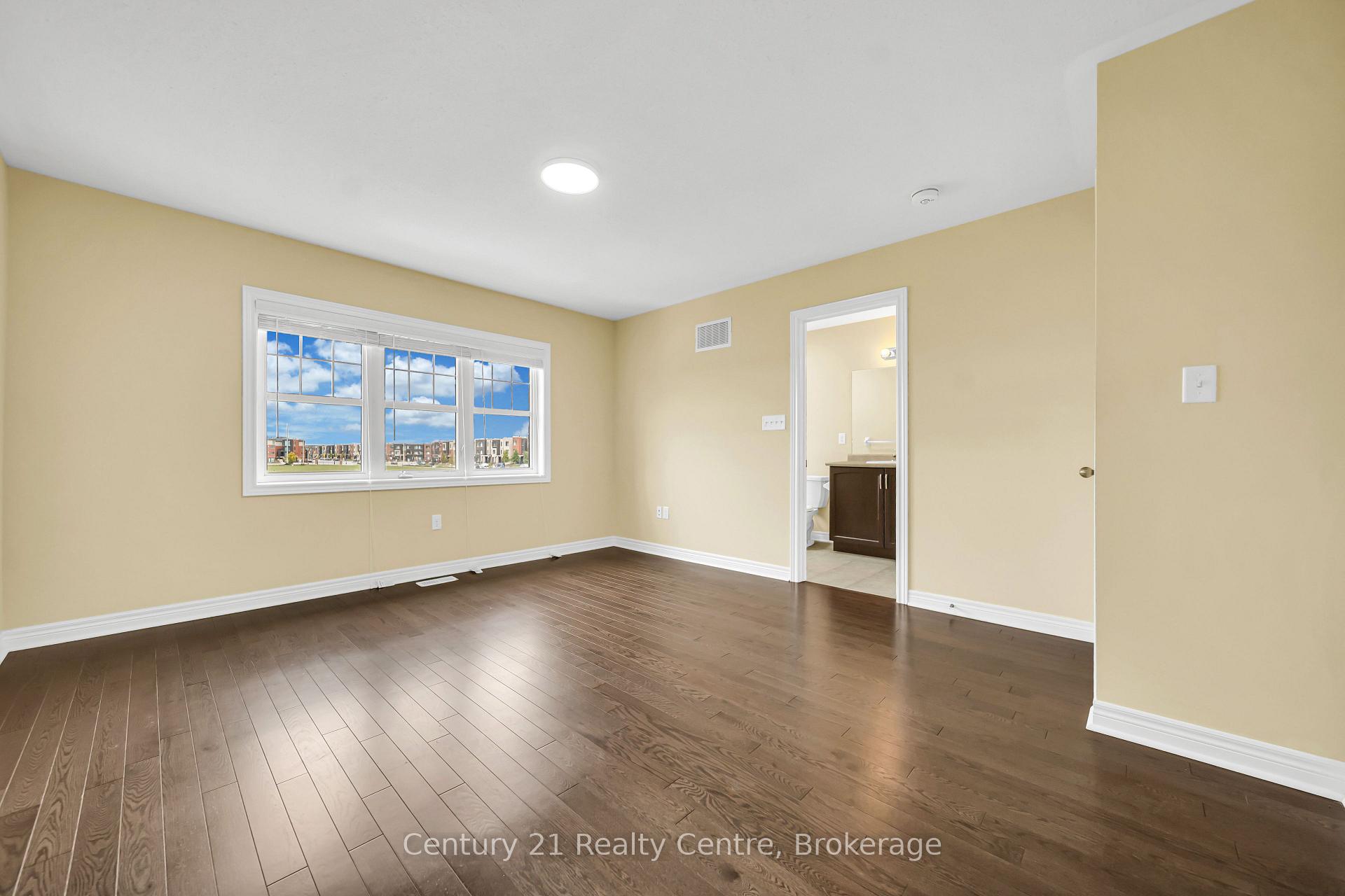 Photo 30 of 20 Hogan Manor Drive, Brampton, Northwest Brampton — HOMEH