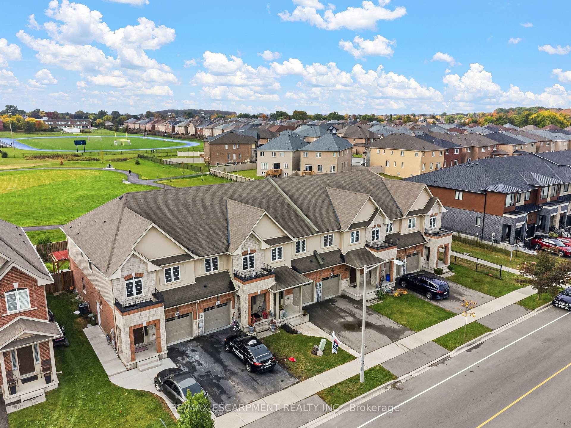 Photo 1 of 175 Lormont Boulevard, Hamilton, Stoney Creek Mountain — HOMEH
