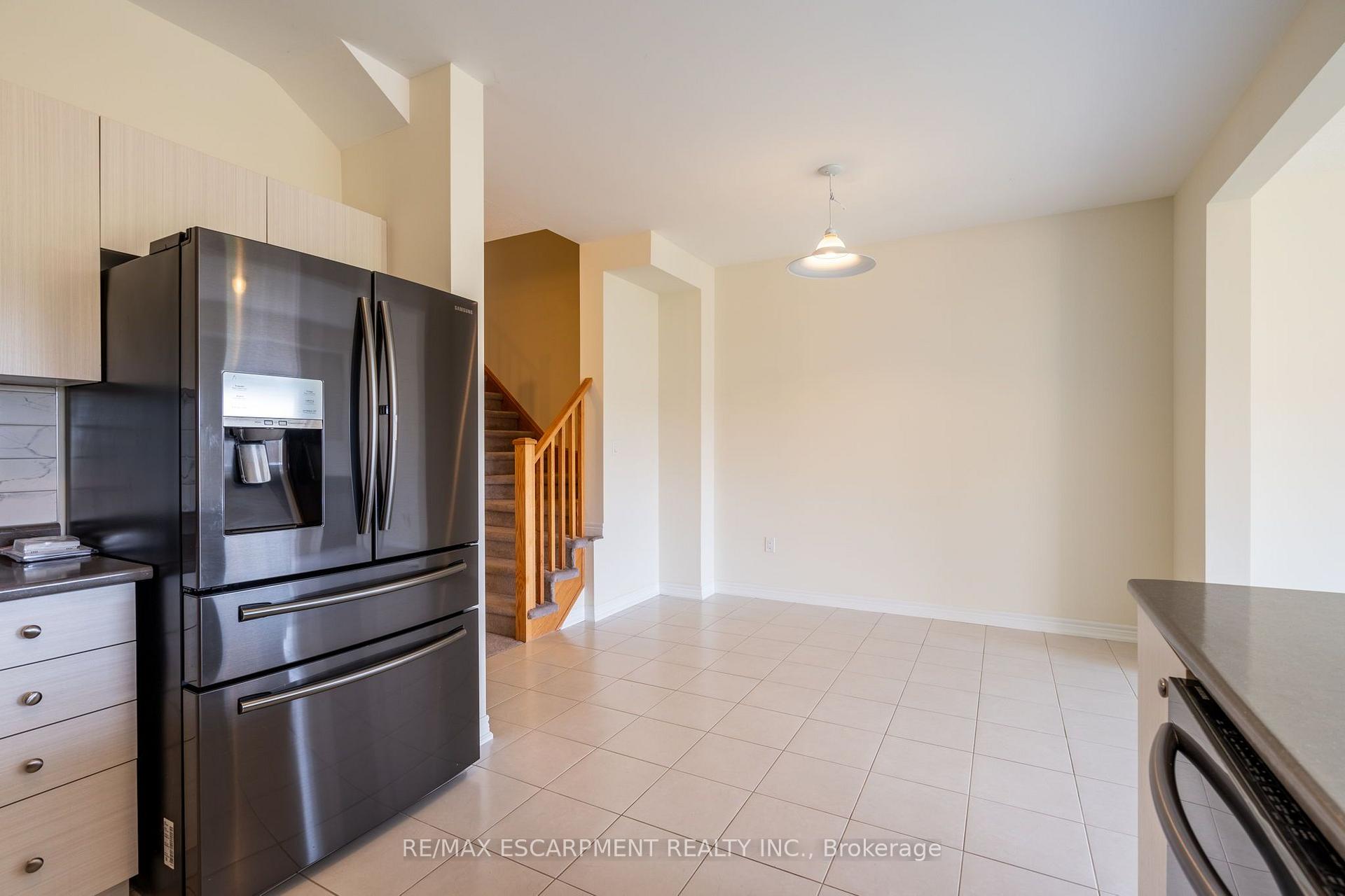 Photo 19 of 175 Lormont Boulevard, Hamilton, Stoney Creek Mountain — HOMEH