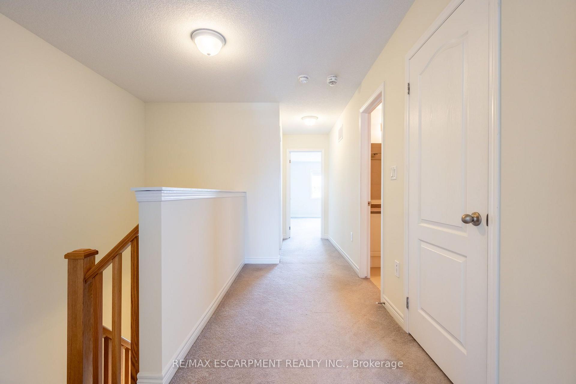 Photo 24 of 175 Lormont Boulevard, Hamilton, Stoney Creek Mountain — HOMEH