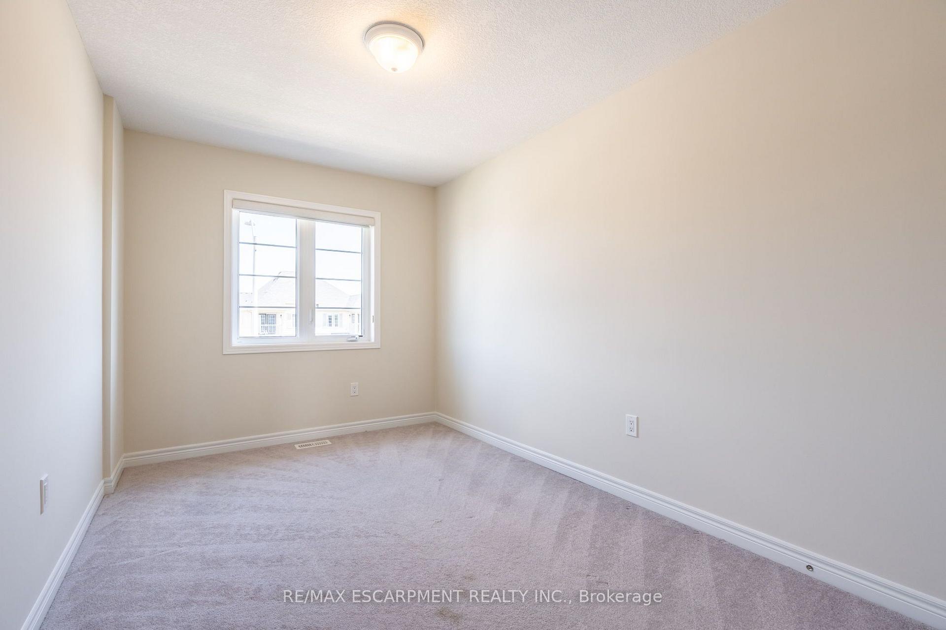 Photo 26 of 175 Lormont Boulevard, Hamilton, Stoney Creek Mountain — HOMEH