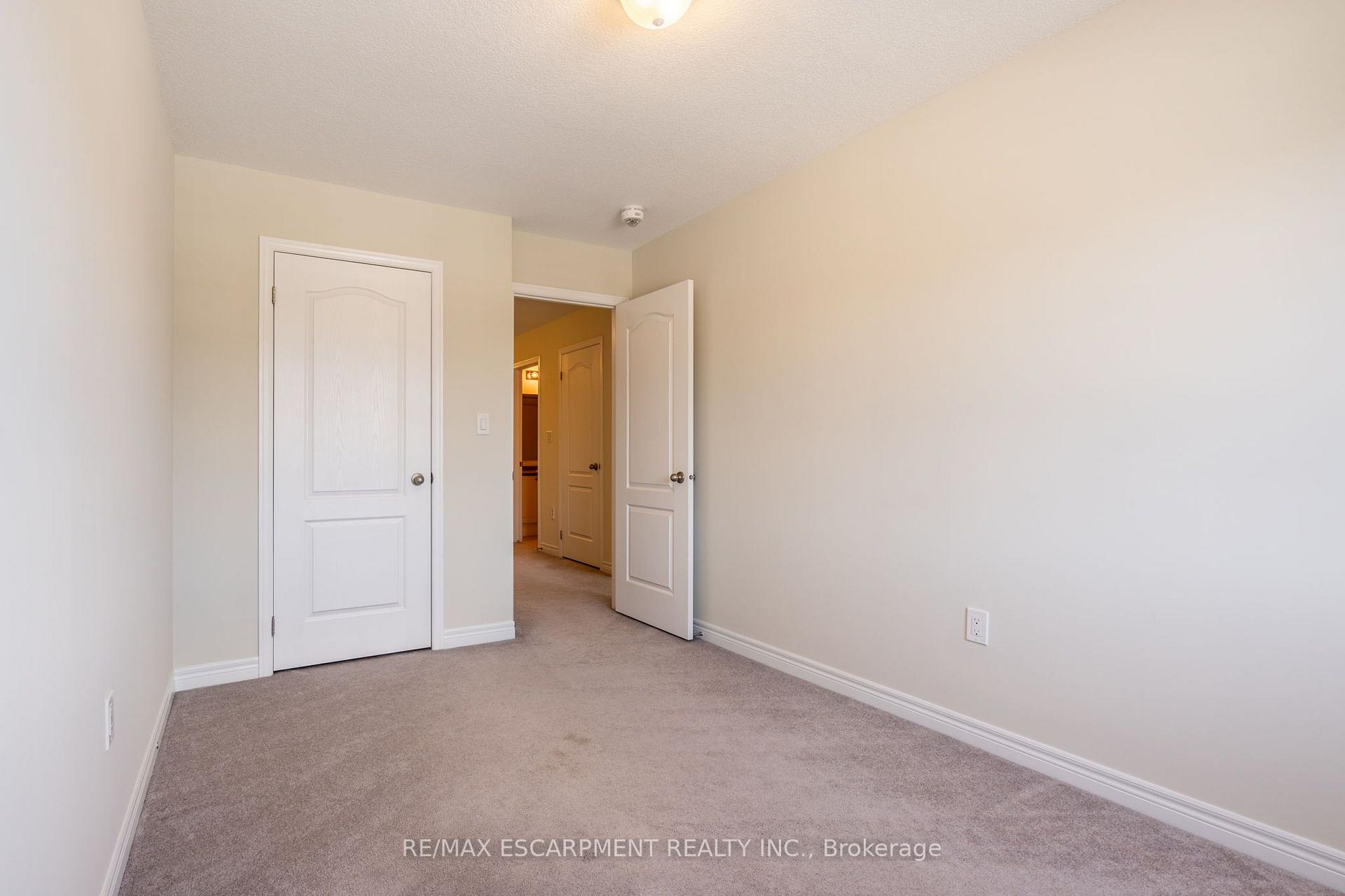 Photo 28 of 175 Lormont Boulevard, Hamilton, Stoney Creek Mountain — HOMEH