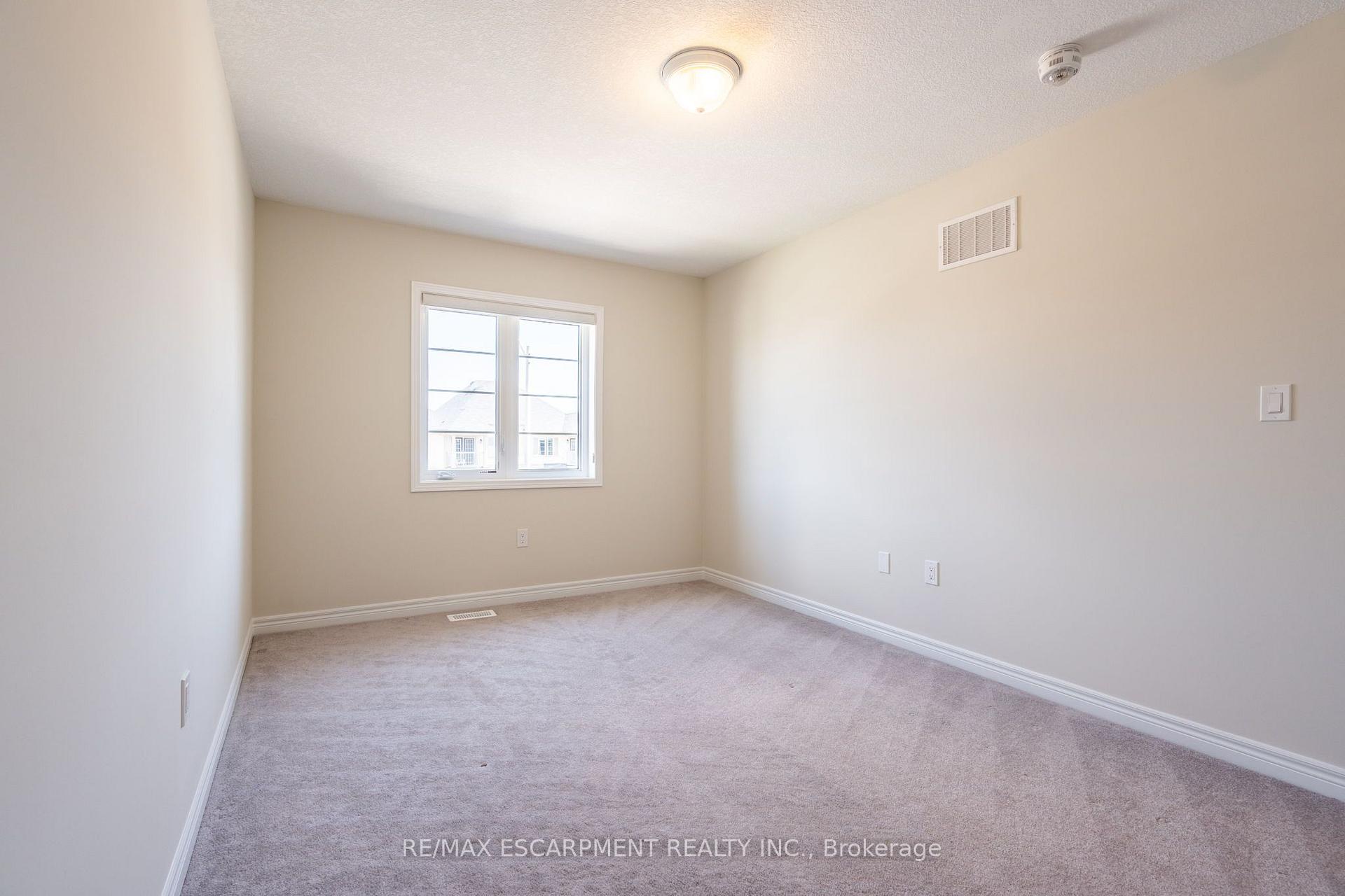 Photo 30 of 175 Lormont Boulevard, Hamilton, Stoney Creek Mountain — HOMEH