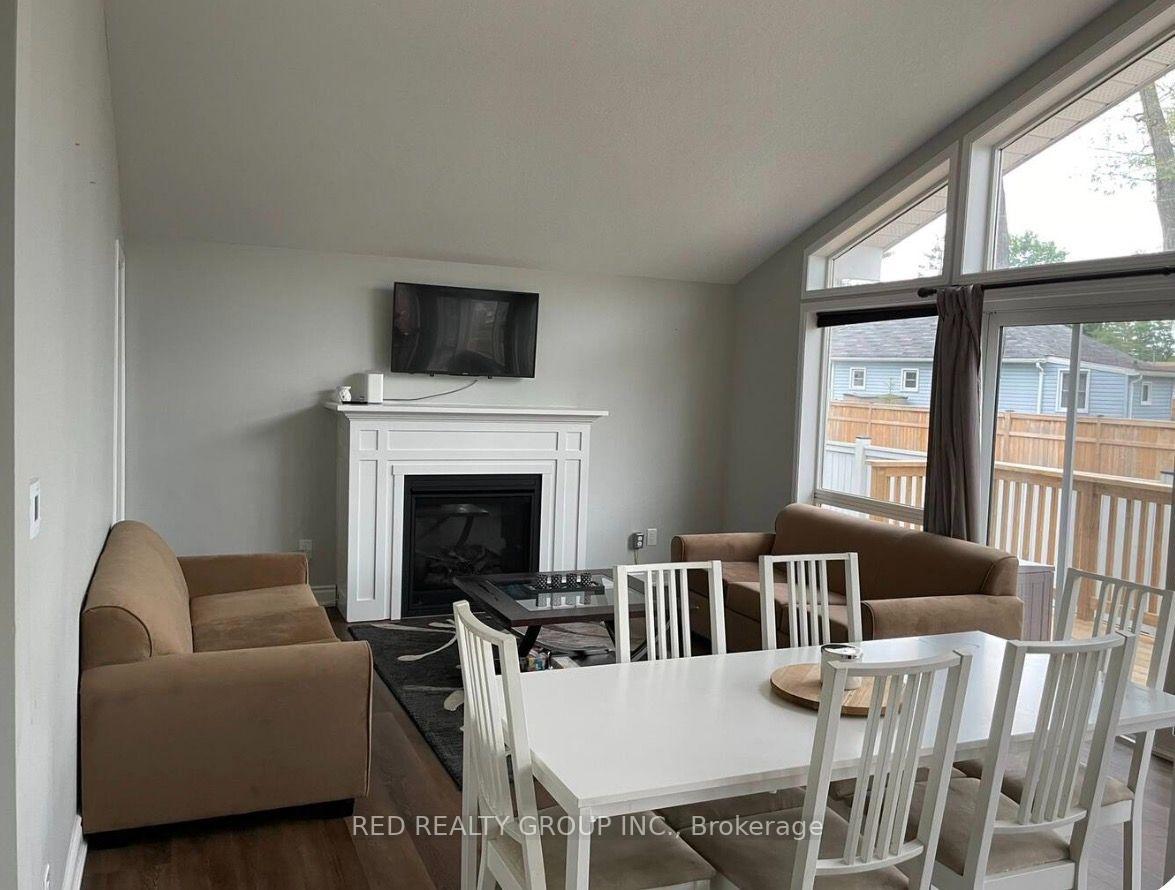 Photo 2 of 11 13th Street S, Wasaga Beach — HOMEH