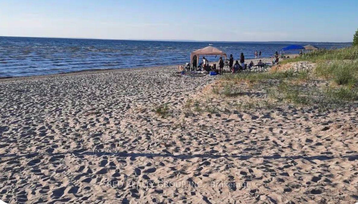 Photo 15 of 11 13th Street S, Wasaga Beach — HOMEH