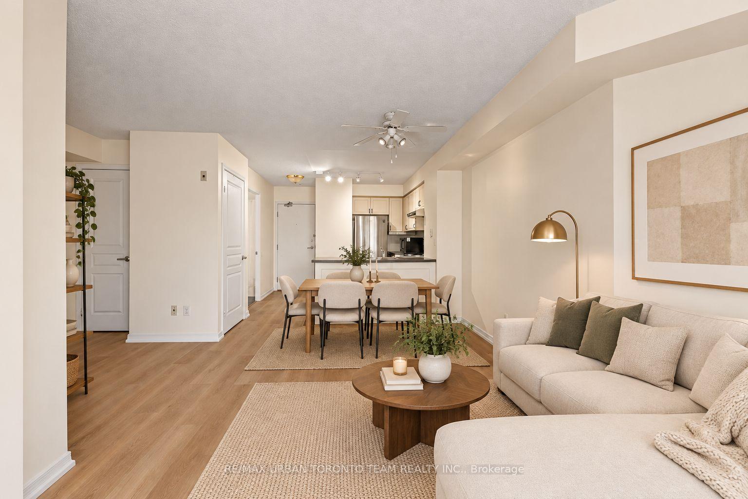 Photo 2 of Unit #505, 140 Bathurst Street, Toronto, Niagara — HOMEH