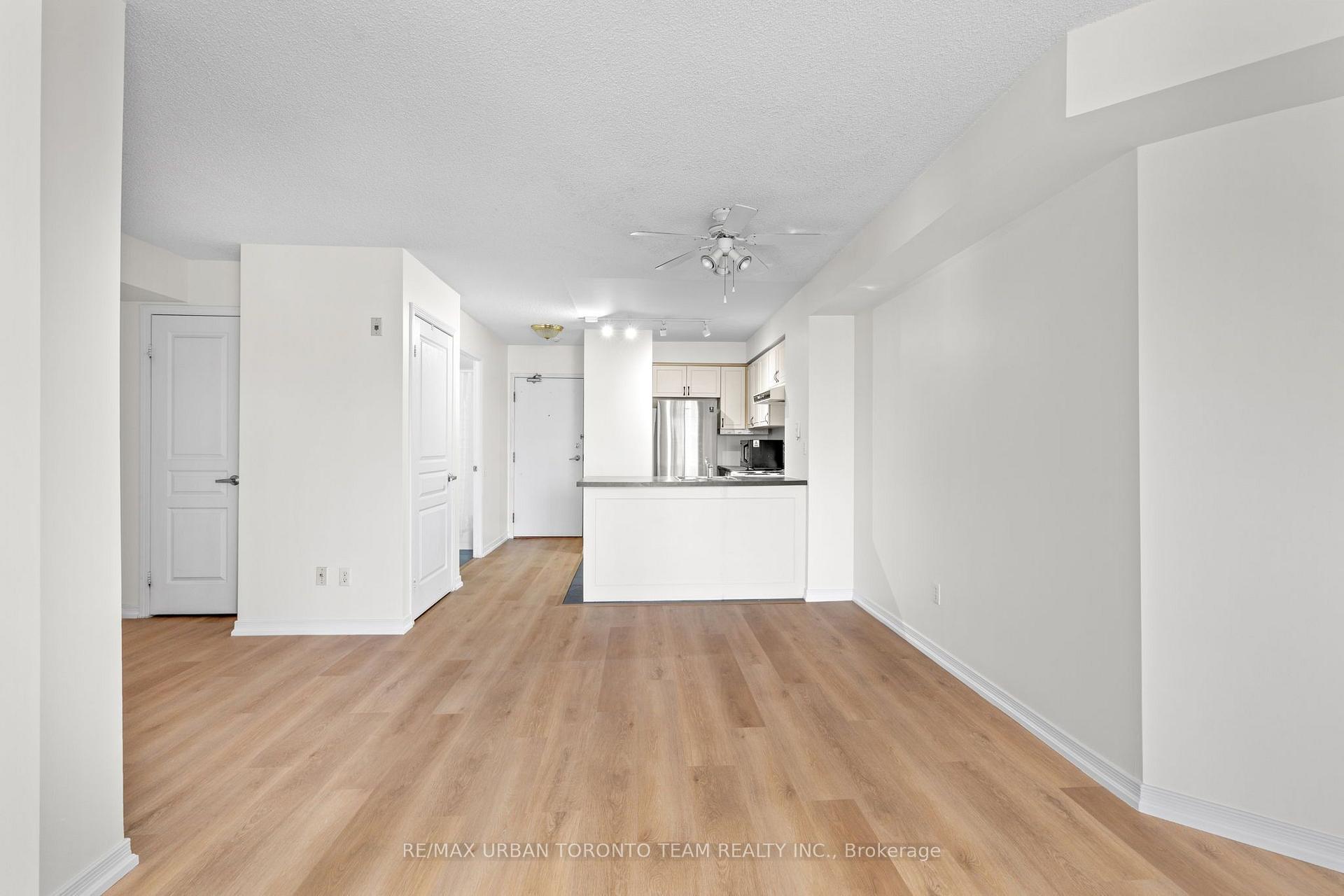 Photo 16 of Unit #505, 140 Bathurst Street, Toronto, Niagara — HOMEH
