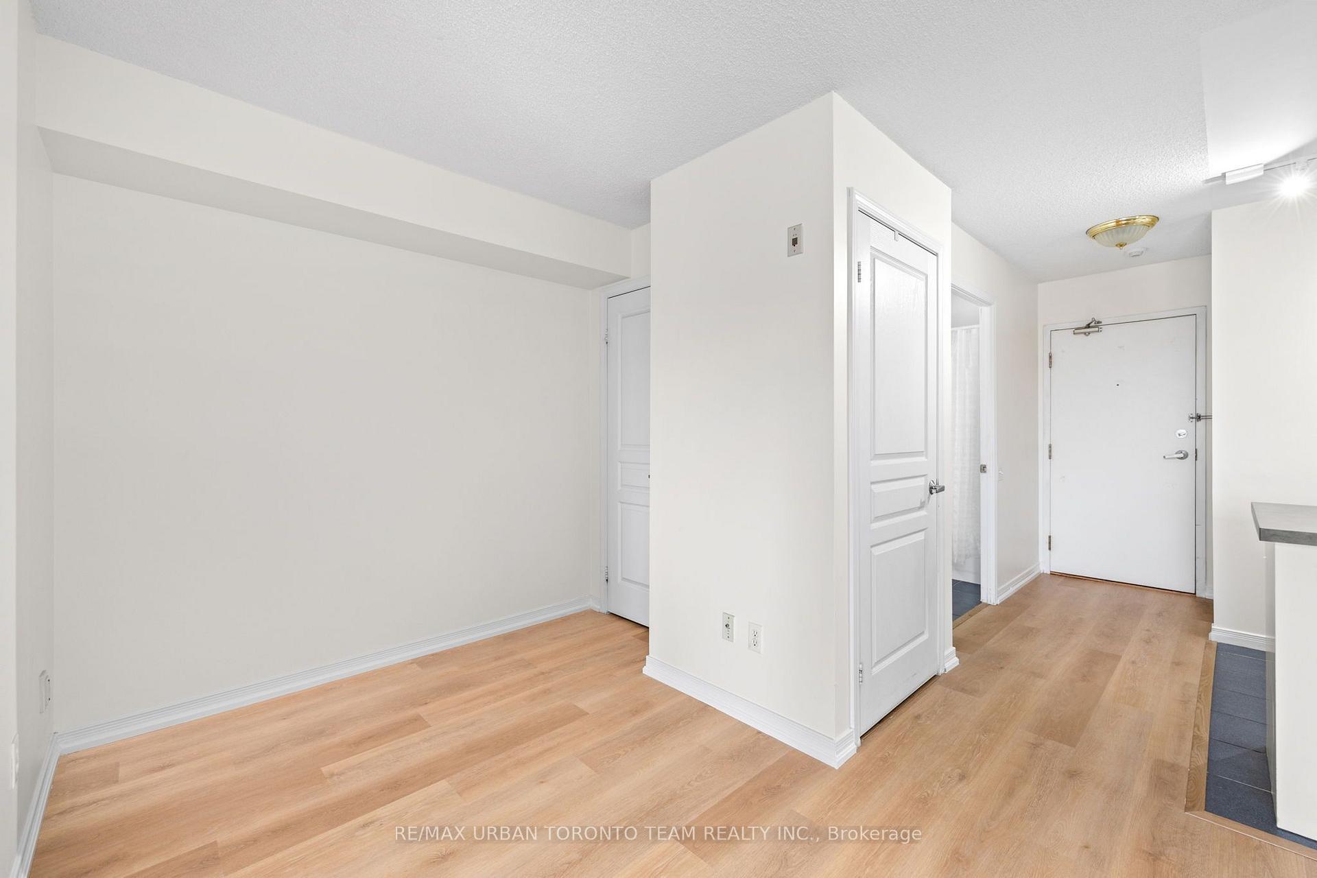 Photo 20 of Unit #505, 140 Bathurst Street, Toronto, Niagara — HOMEH