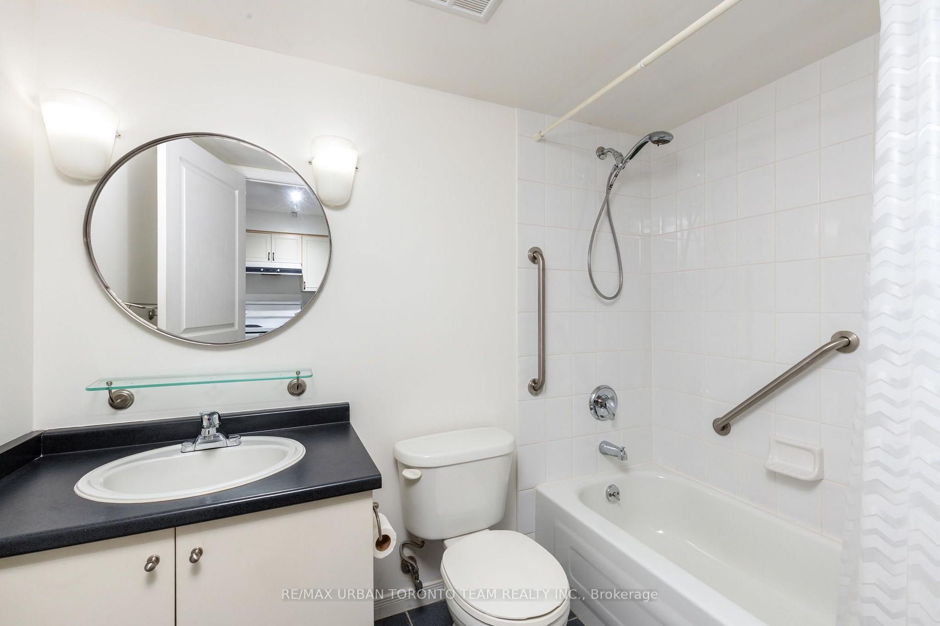 Photo 21 of Unit #505, 140 Bathurst Street, Toronto, Niagara — HOMEH