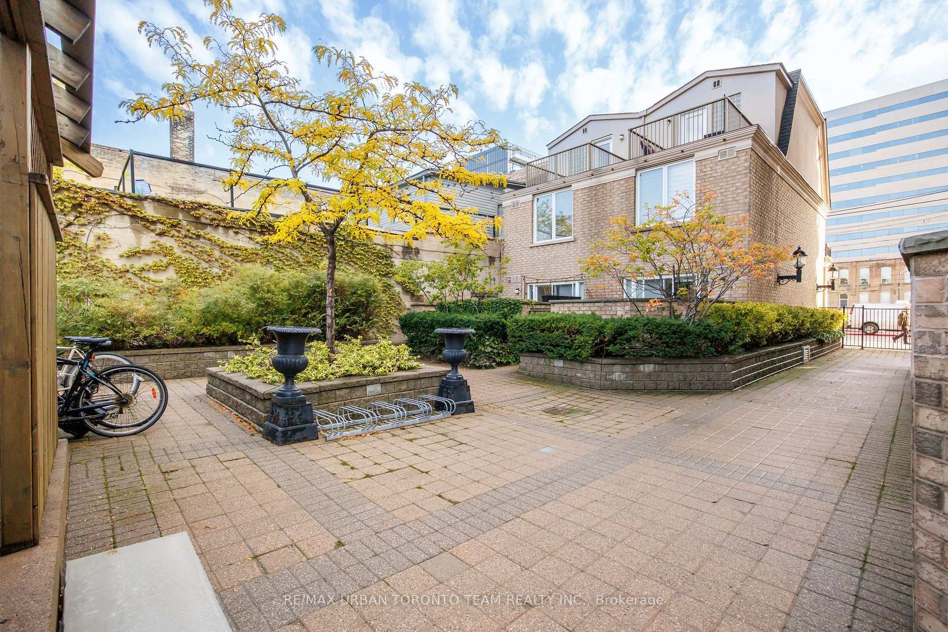 Photo 27 of Unit #505, 140 Bathurst Street, Toronto, Niagara — HOMEH