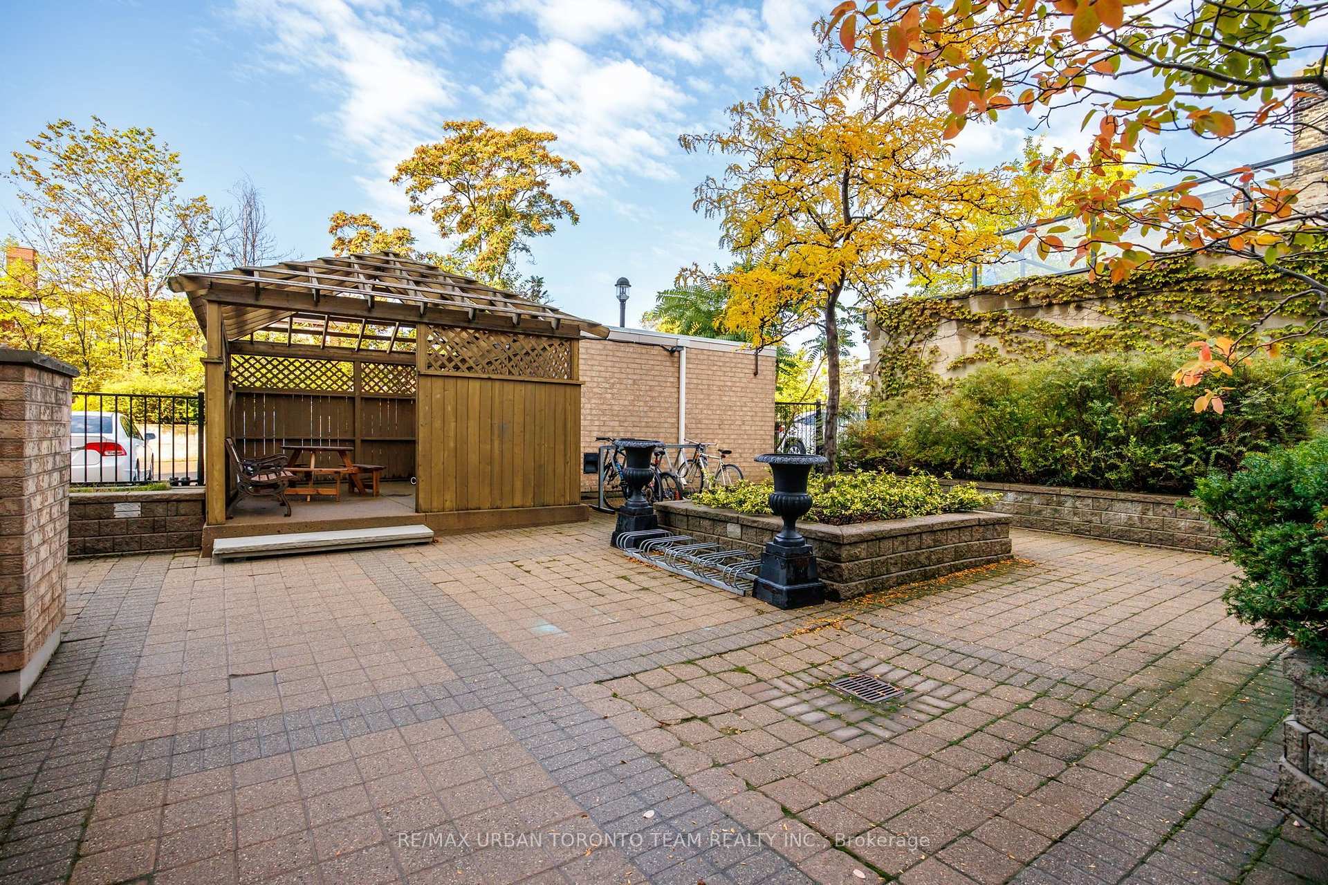 Photo 28 of Unit #505, 140 Bathurst Street, Toronto, Niagara — HOMEH
