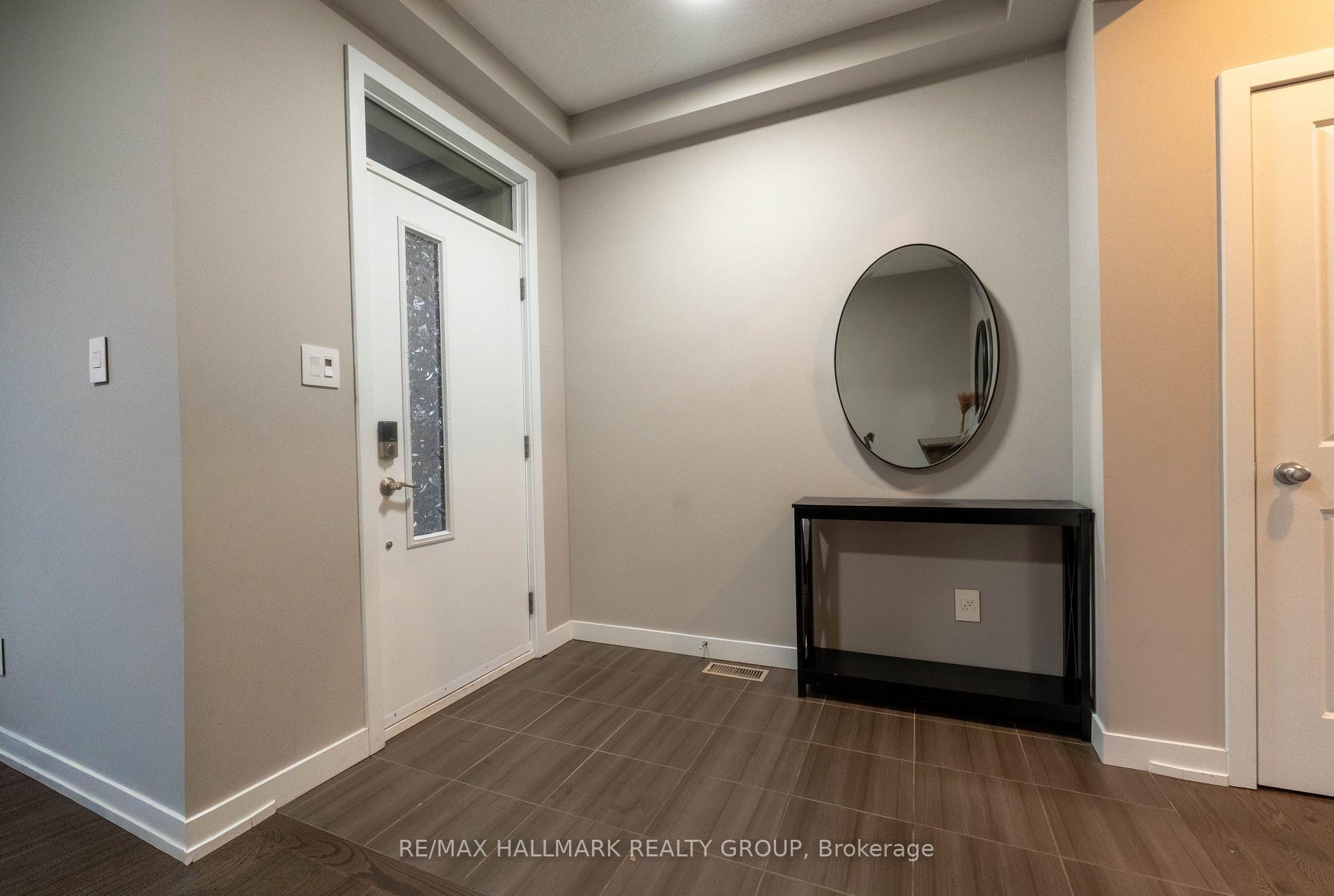 Photo 5 of 305 Oxer Place S, Ottawa, Kanata - Emerald Meadows/Trailwest — HOMEH