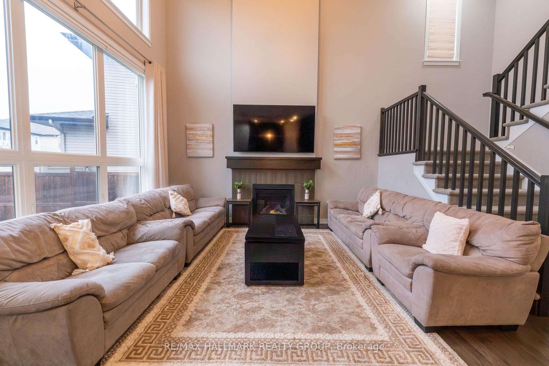Photo 9 of 305 Oxer Place S, Ottawa, Kanata - Emerald Meadows/Trailwest — HOMEH