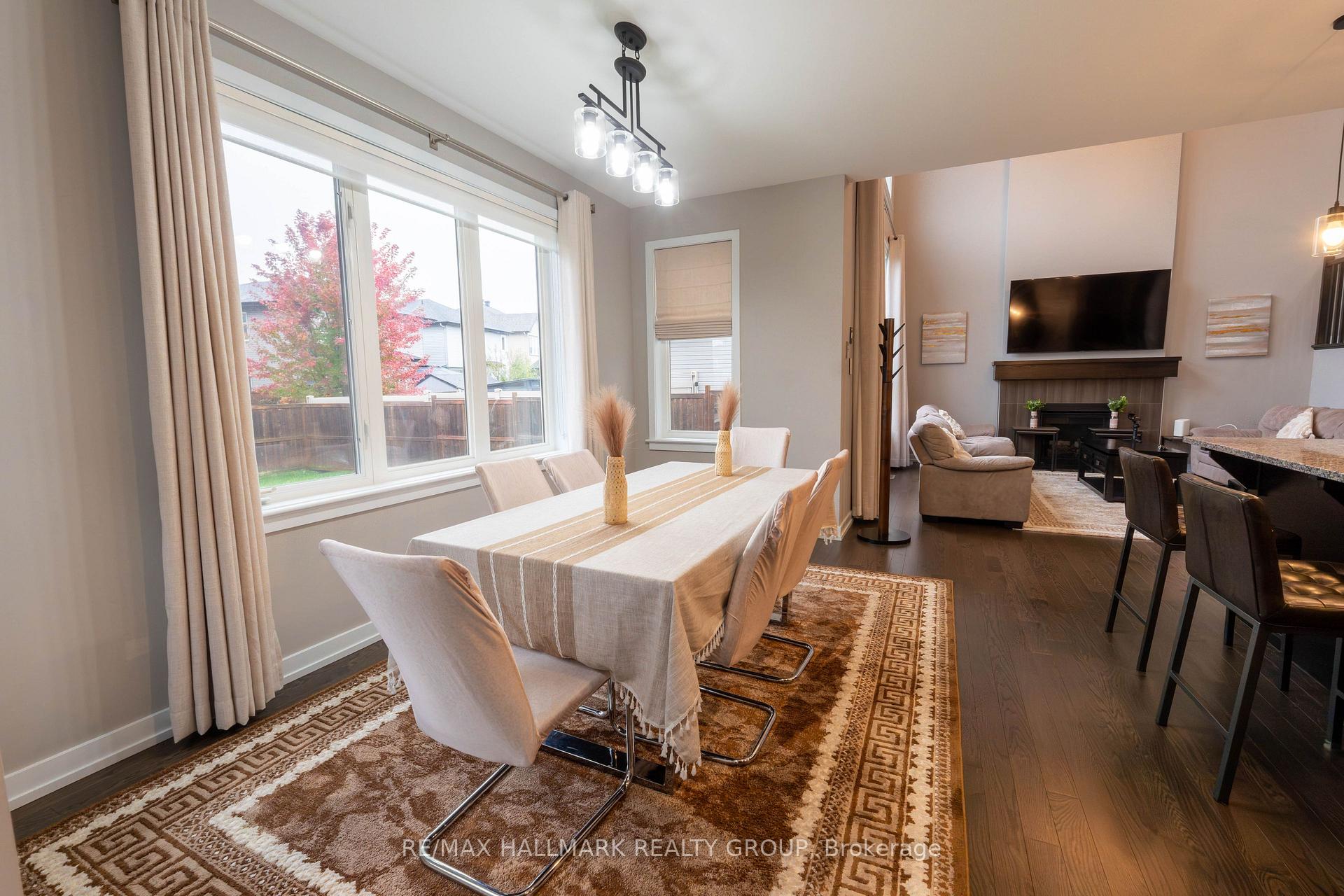 Photo 12 of 305 Oxer Place S, Ottawa, Kanata - Emerald Meadows/Trailwest — HOMEH