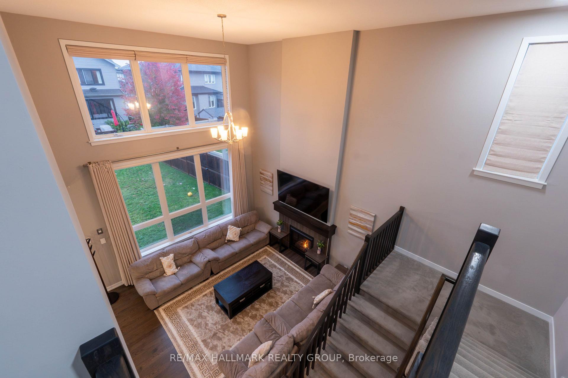 Photo 15 of 305 Oxer Place S, Ottawa, Kanata - Emerald Meadows/Trailwest — HOMEH