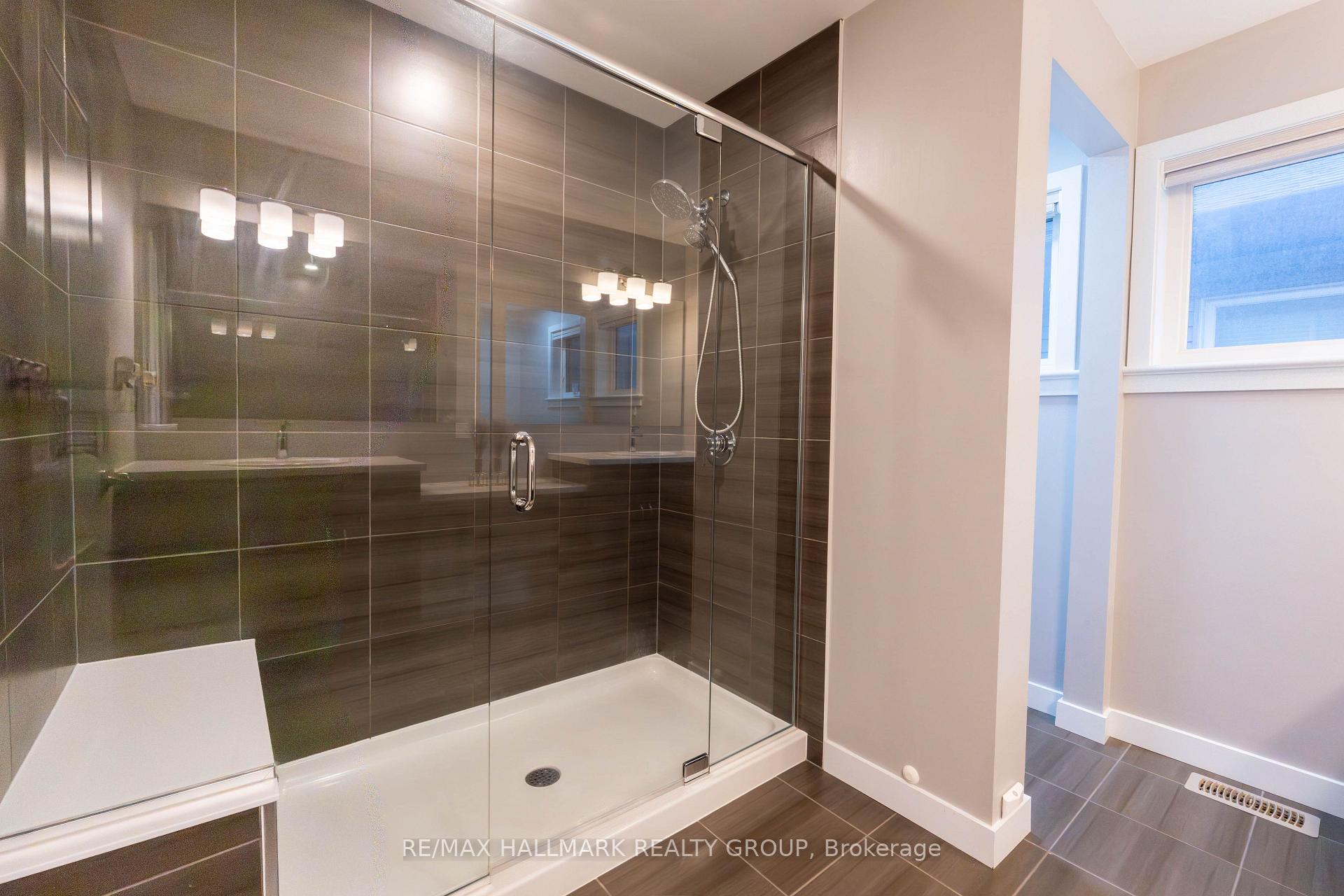 Photo 18 of 305 Oxer Place S, Ottawa, Kanata - Emerald Meadows/Trailwest — HOMEH