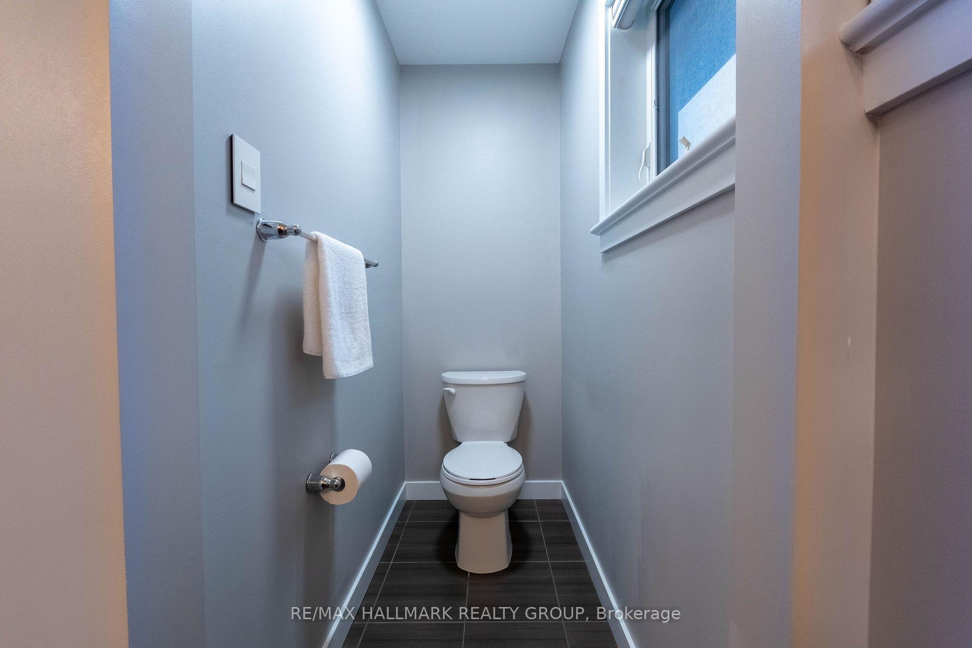 Photo 19 of 305 Oxer Place S, Ottawa, Kanata - Emerald Meadows/Trailwest — HOMEH