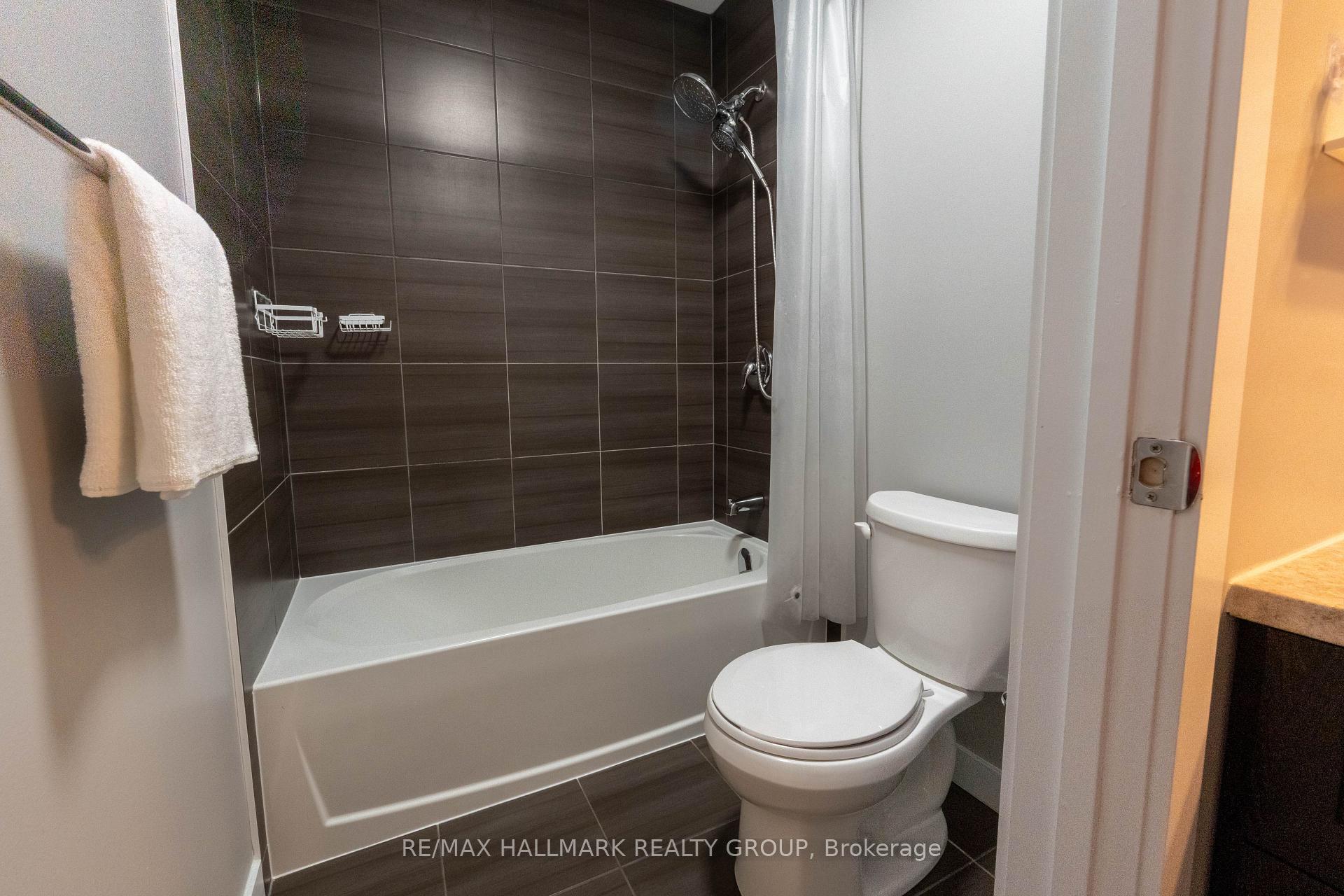 Photo 24 of 305 Oxer Place S, Ottawa, Kanata - Emerald Meadows/Trailwest — HOMEH