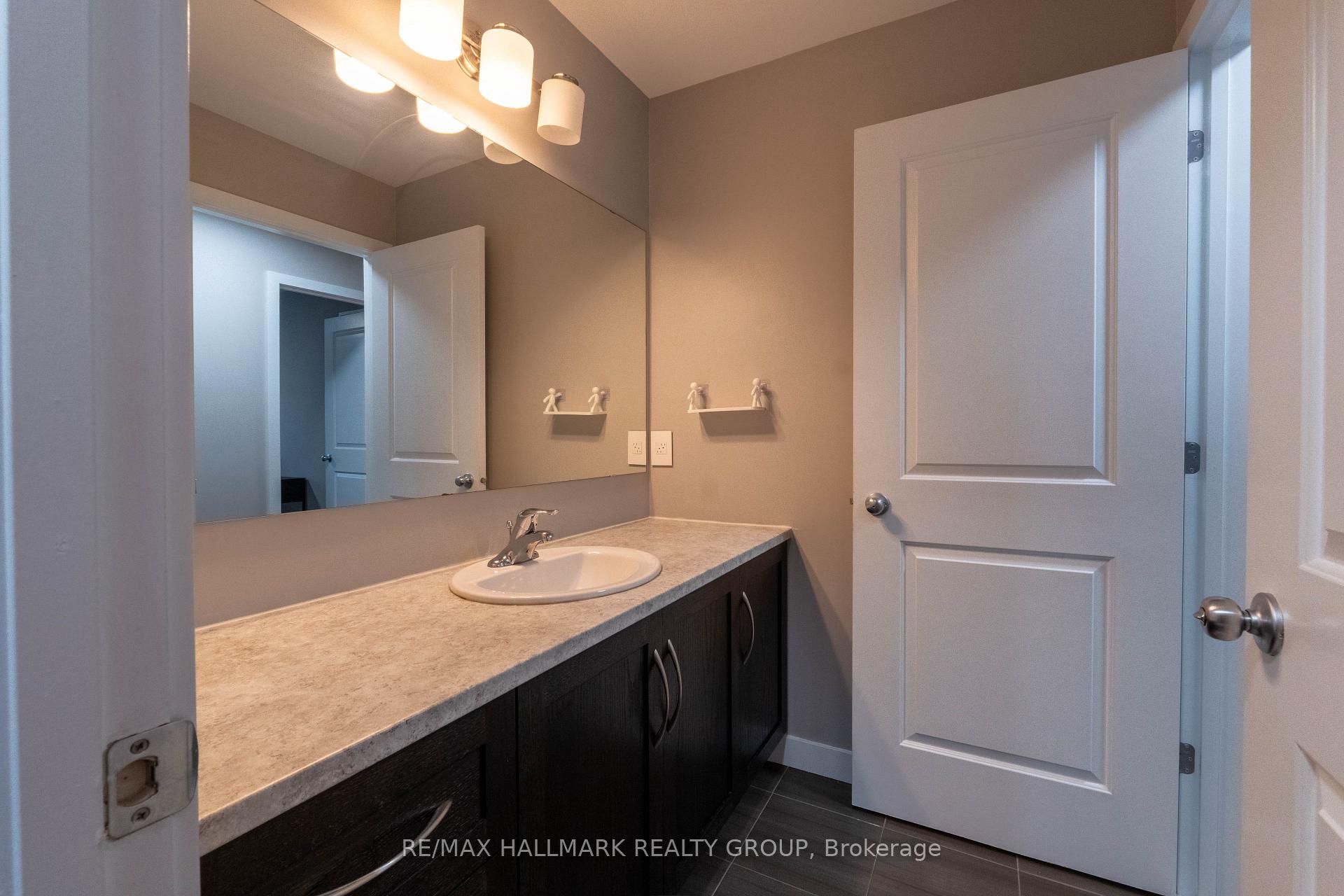 Photo 36 of 305 Oxer Place S, Ottawa, Kanata - Emerald Meadows/Trailwest — HOMEH
