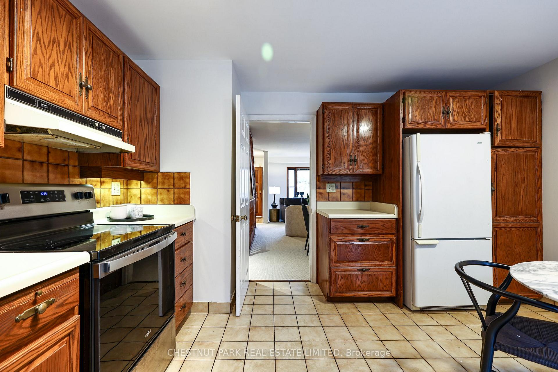 Photo 19 of 714 Merton Street, Toronto, Mount Pleasant East — HOMEH