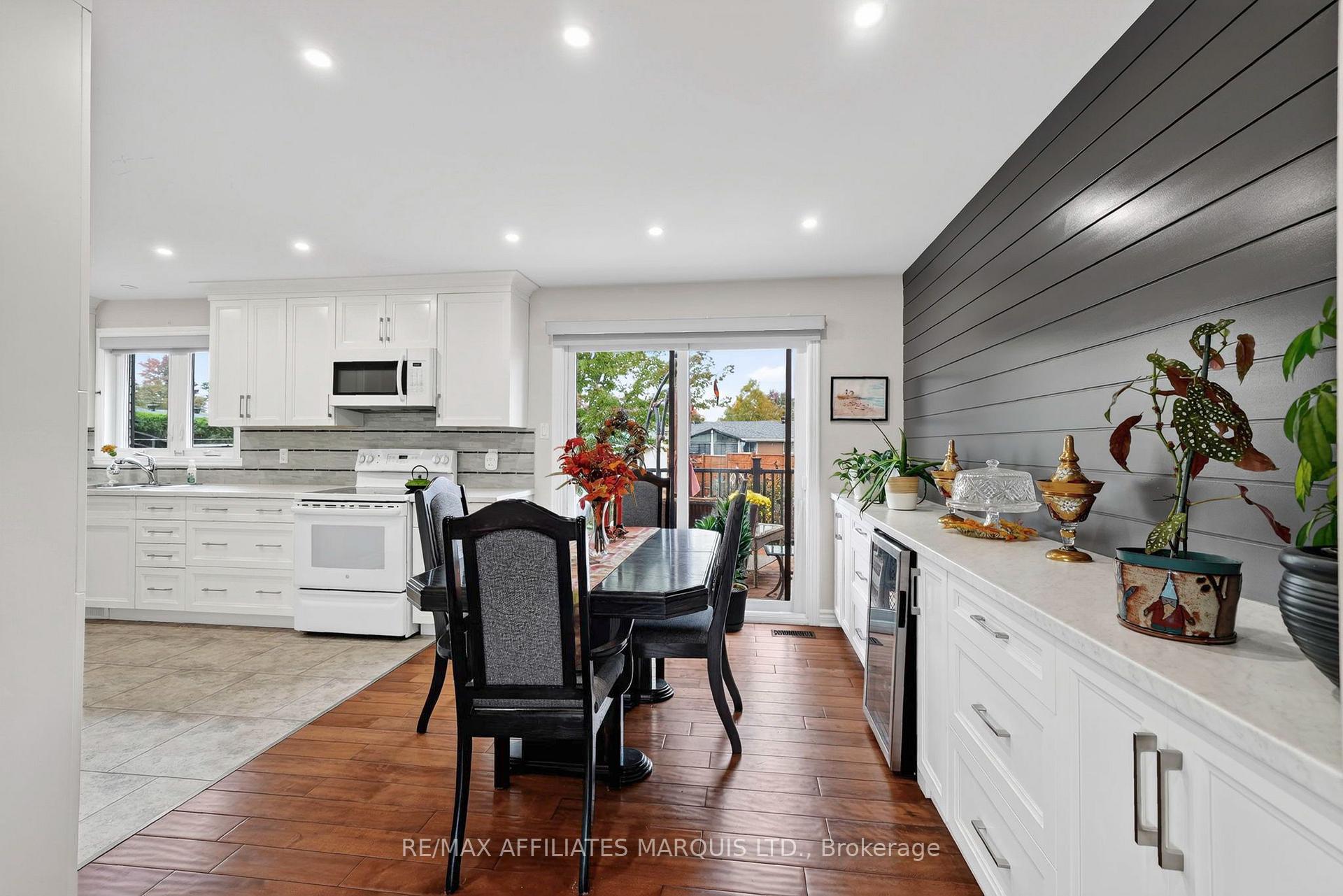Photo 12 of 527 Blossom Park Drive, Cornwall, Cornwall — HOMEH