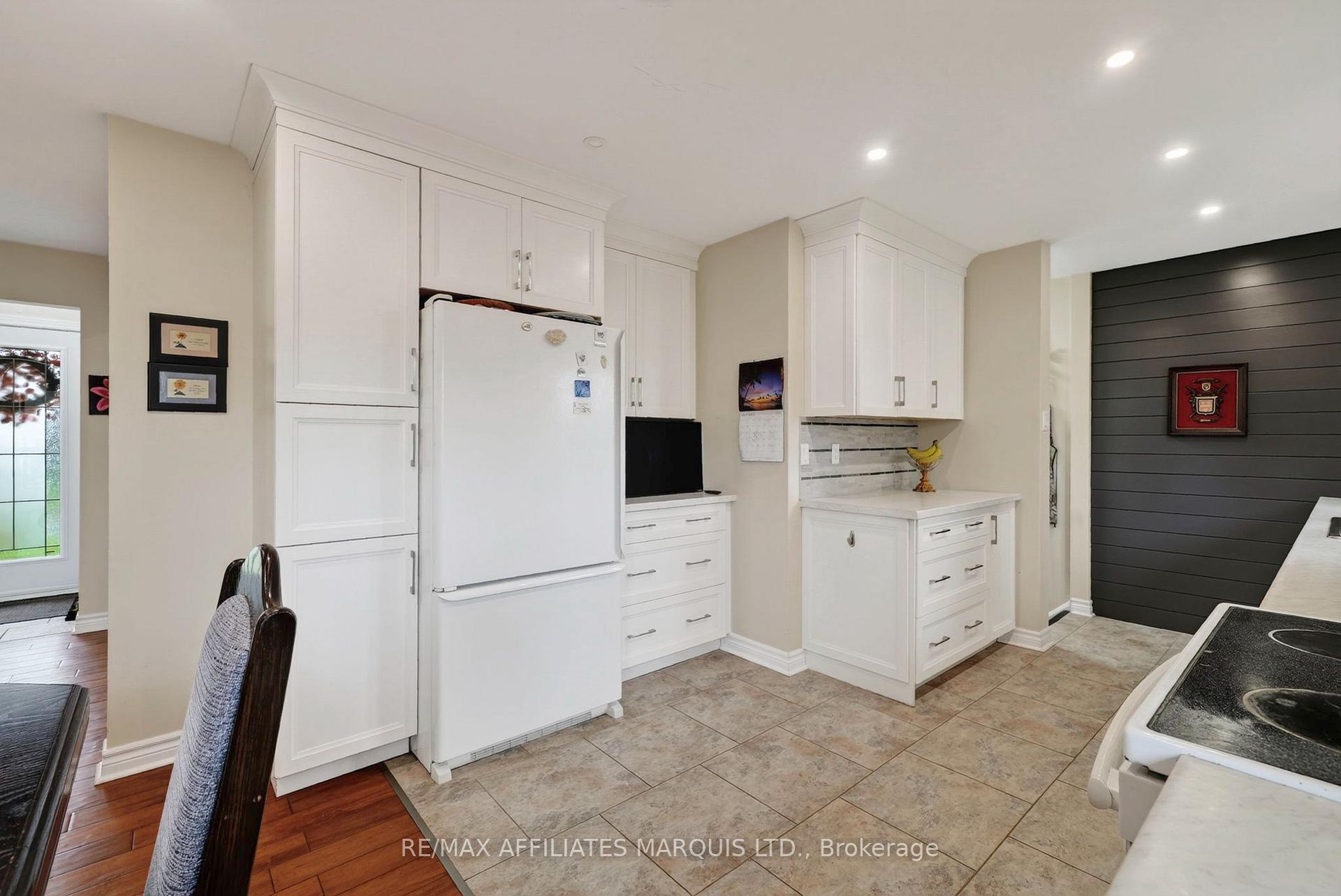 Photo 16 of 527 Blossom Park Drive, Cornwall, Cornwall — HOMEH