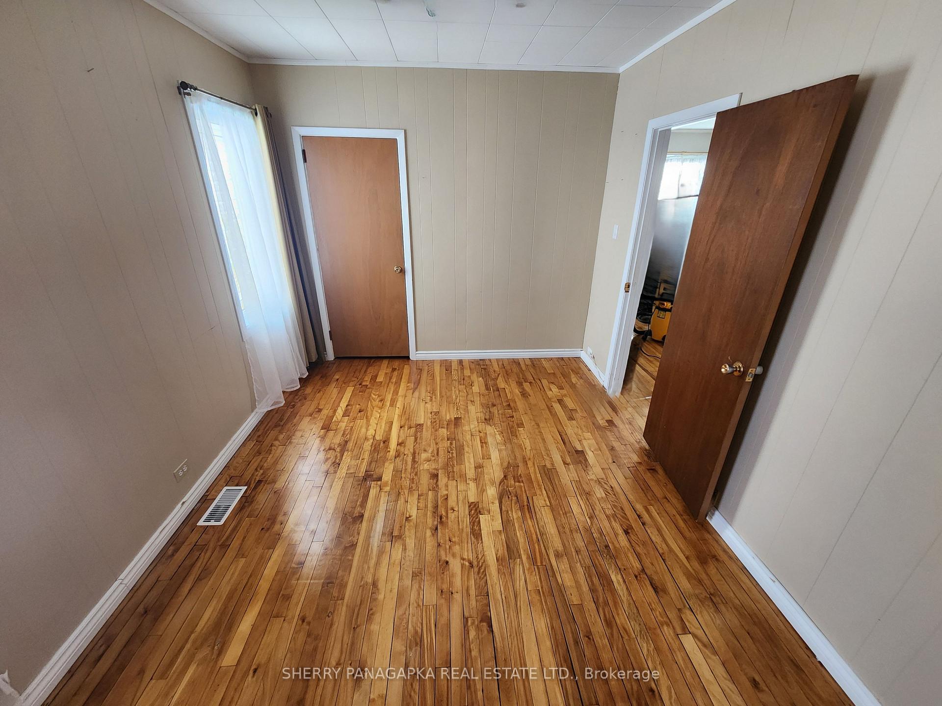 Photo 15 of 16 Taylor Avenue, Kirkland Lake — HOMEH