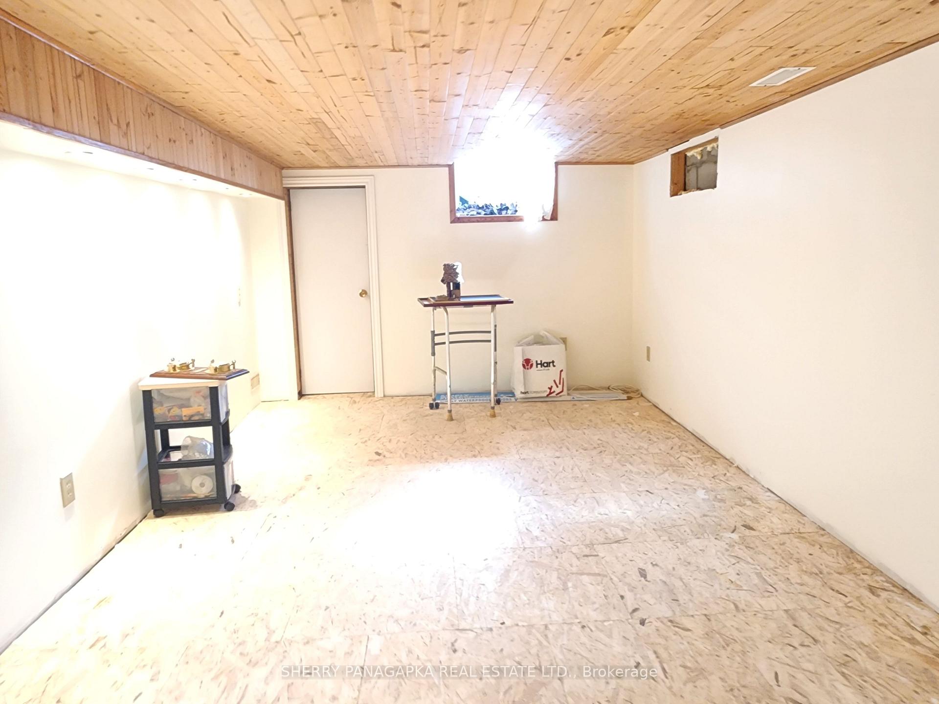 Photo 18 of 16 Taylor Avenue, Kirkland Lake — HOMEH