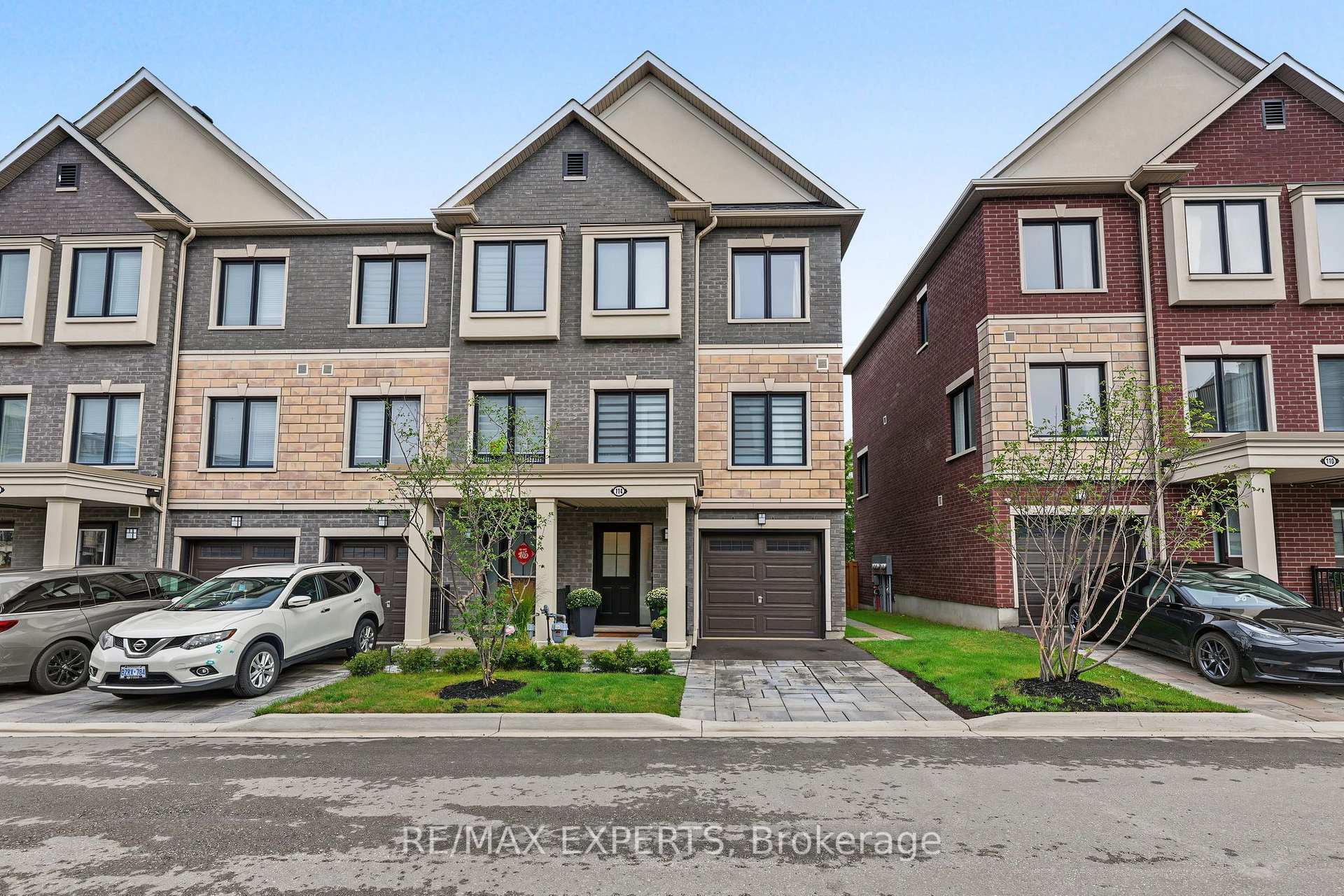 Photo 7 of 114 Covington Crescent, Whitchurch-Stouffville, Stouffville — HOMEH