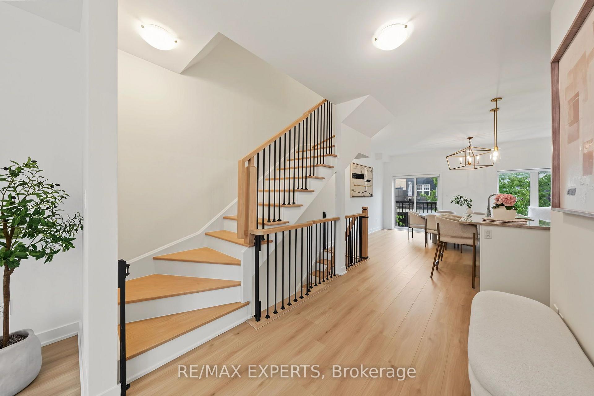 Photo 31 of 114 Covington Crescent, Whitchurch-Stouffville, Stouffville — HOMEH