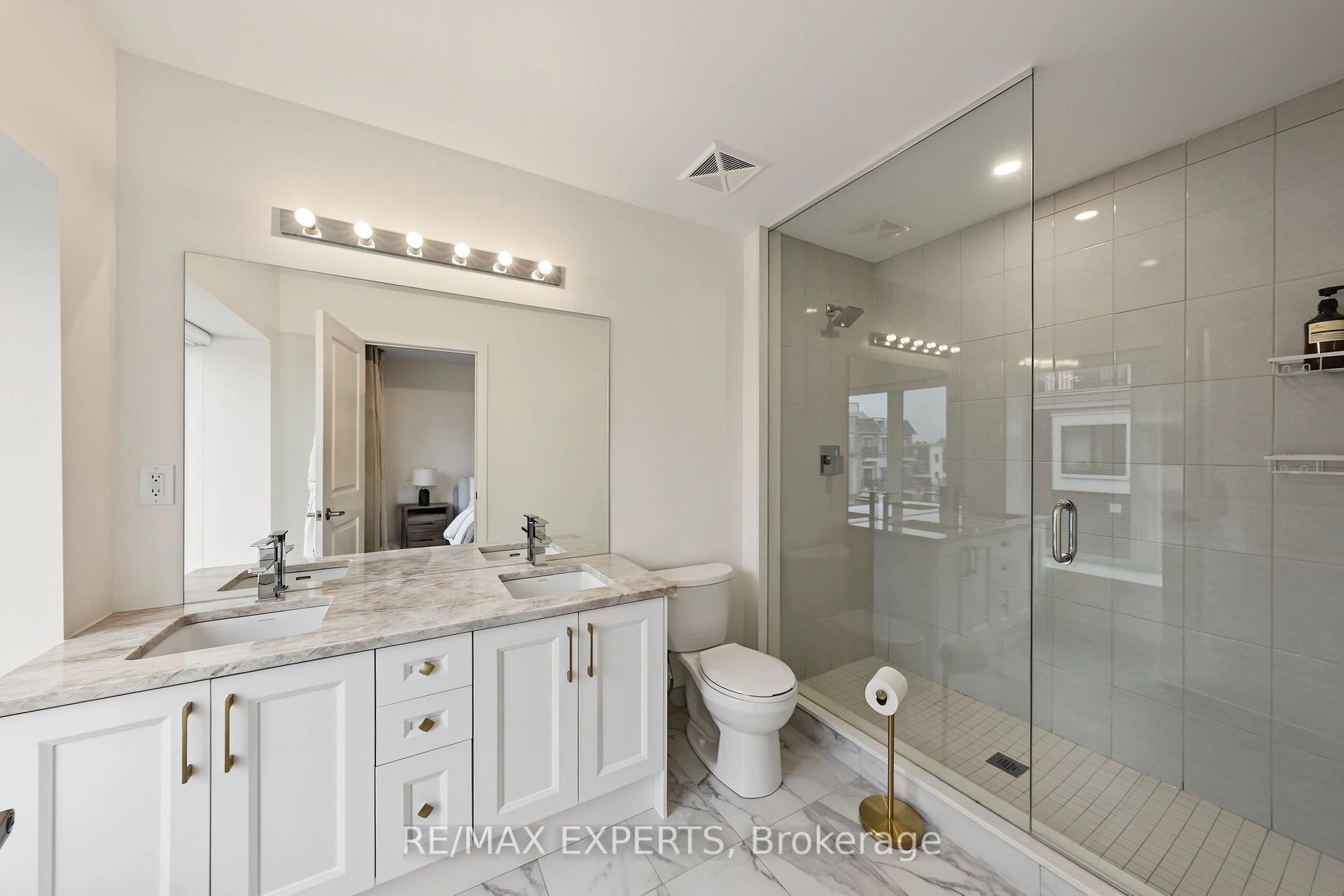 Photo 37 of 114 Covington Crescent, Whitchurch-Stouffville, Stouffville — HOMEH