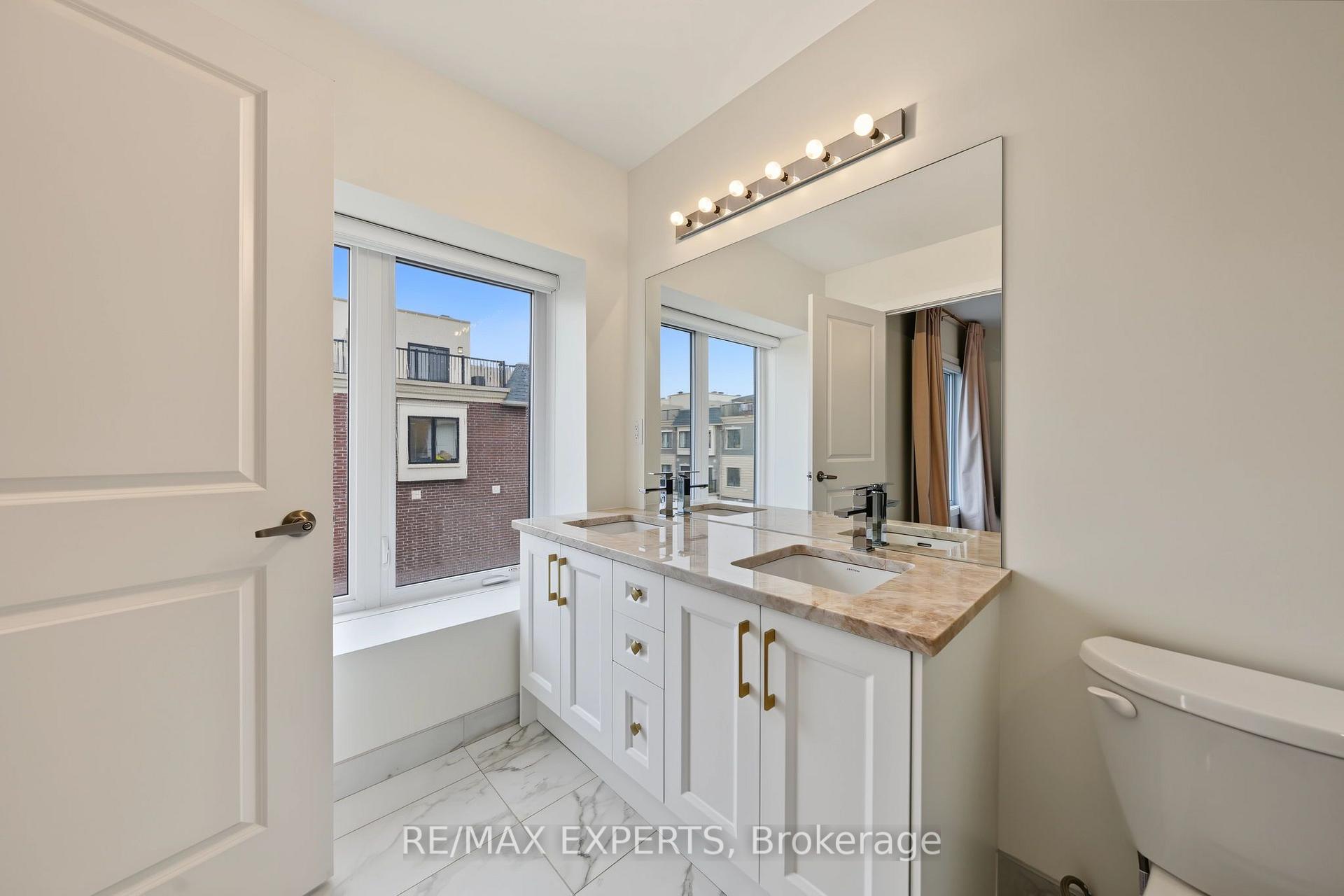 Photo 39 of 114 Covington Crescent, Whitchurch-Stouffville, Stouffville — HOMEH