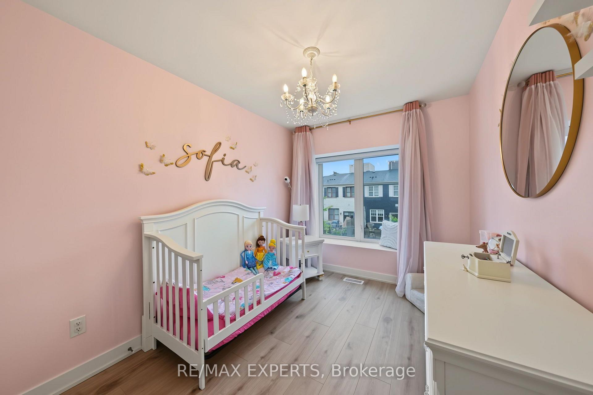 Photo 42 of 114 Covington Crescent, Whitchurch-Stouffville, Stouffville — HOMEH