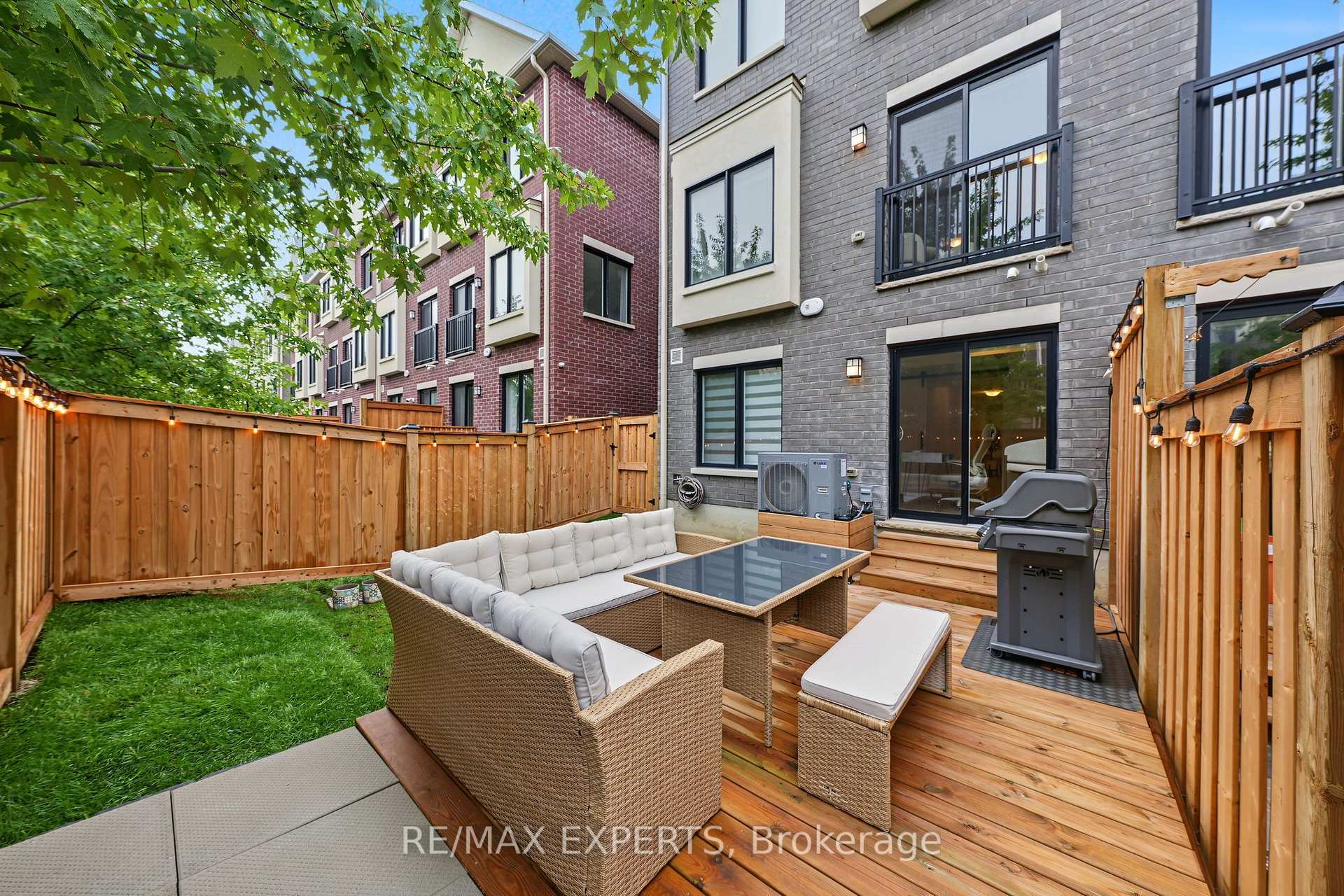 Photo 47 of 114 Covington Crescent, Whitchurch-Stouffville, Stouffville — HOMEH