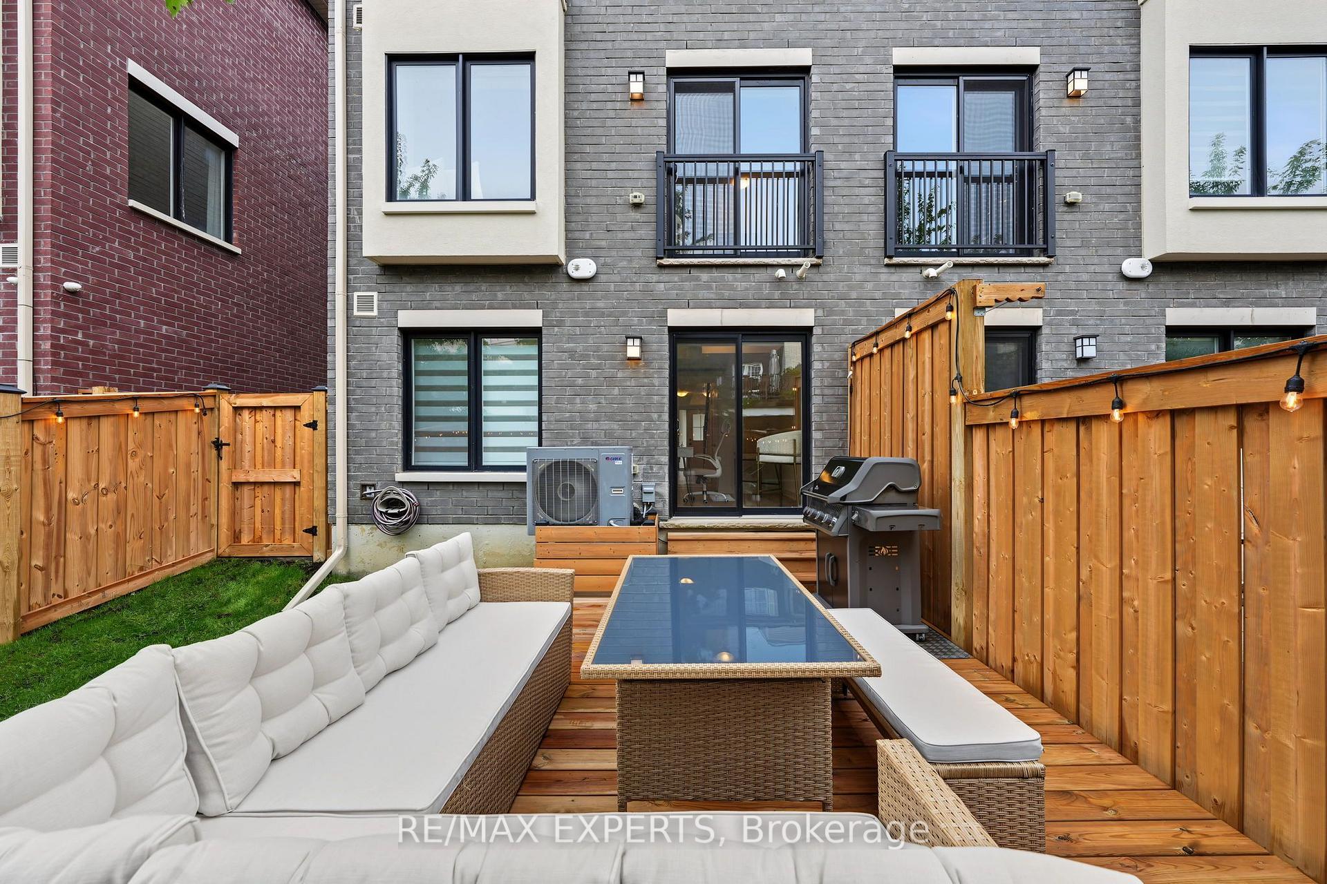 Photo 48 of 114 Covington Crescent, Whitchurch-Stouffville, Stouffville — HOMEH