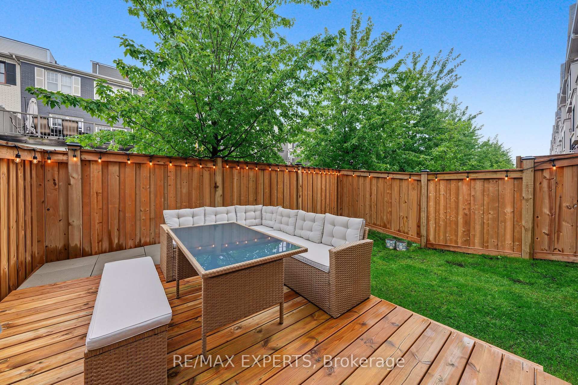 Photo 49 of 114 Covington Crescent, Whitchurch-Stouffville, Stouffville — HOMEH
