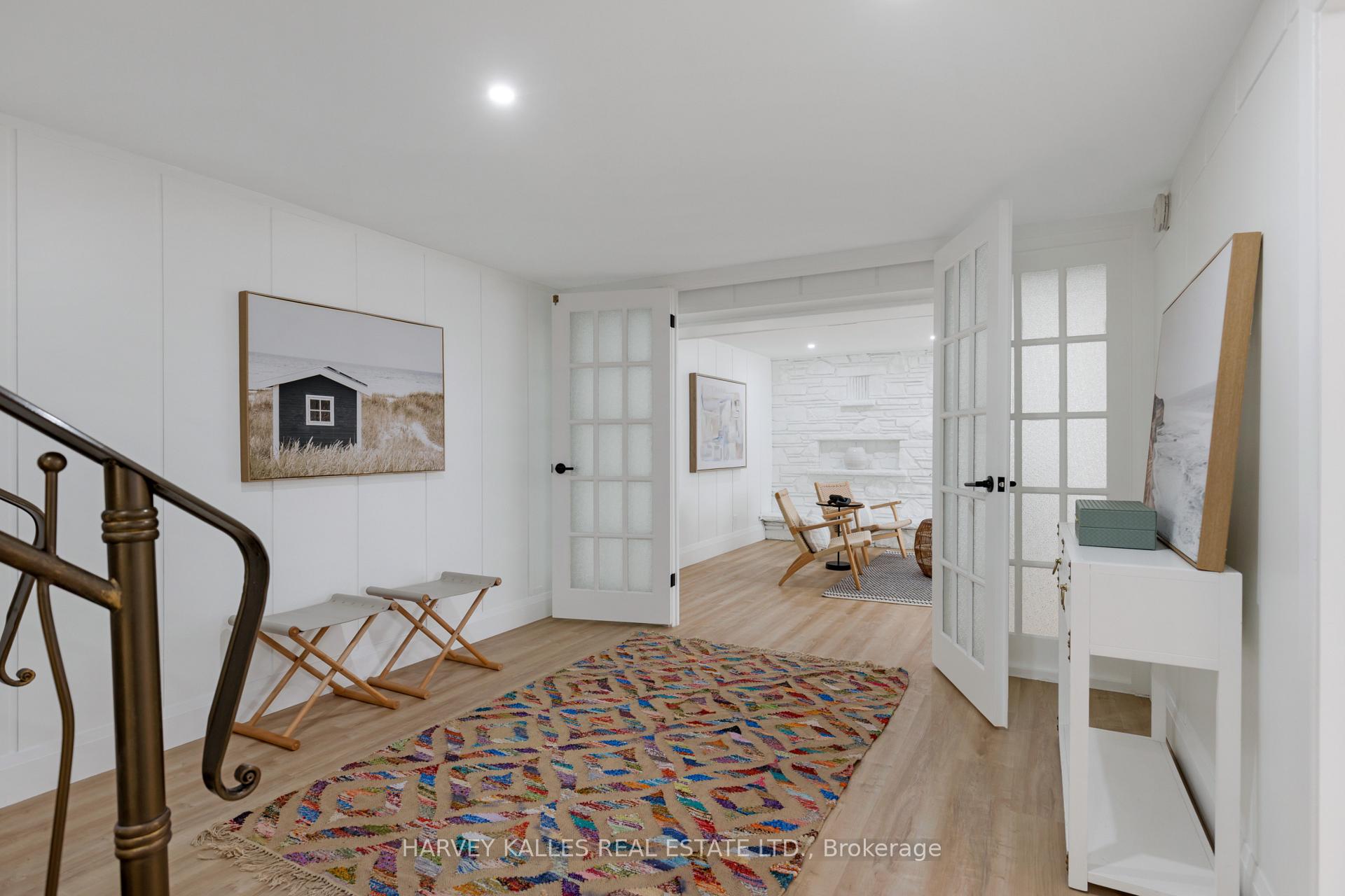 Photo 28 of 215 Edenbridge Drive, Etobicoke, Edenbridge-Humber Valley — HOMEH