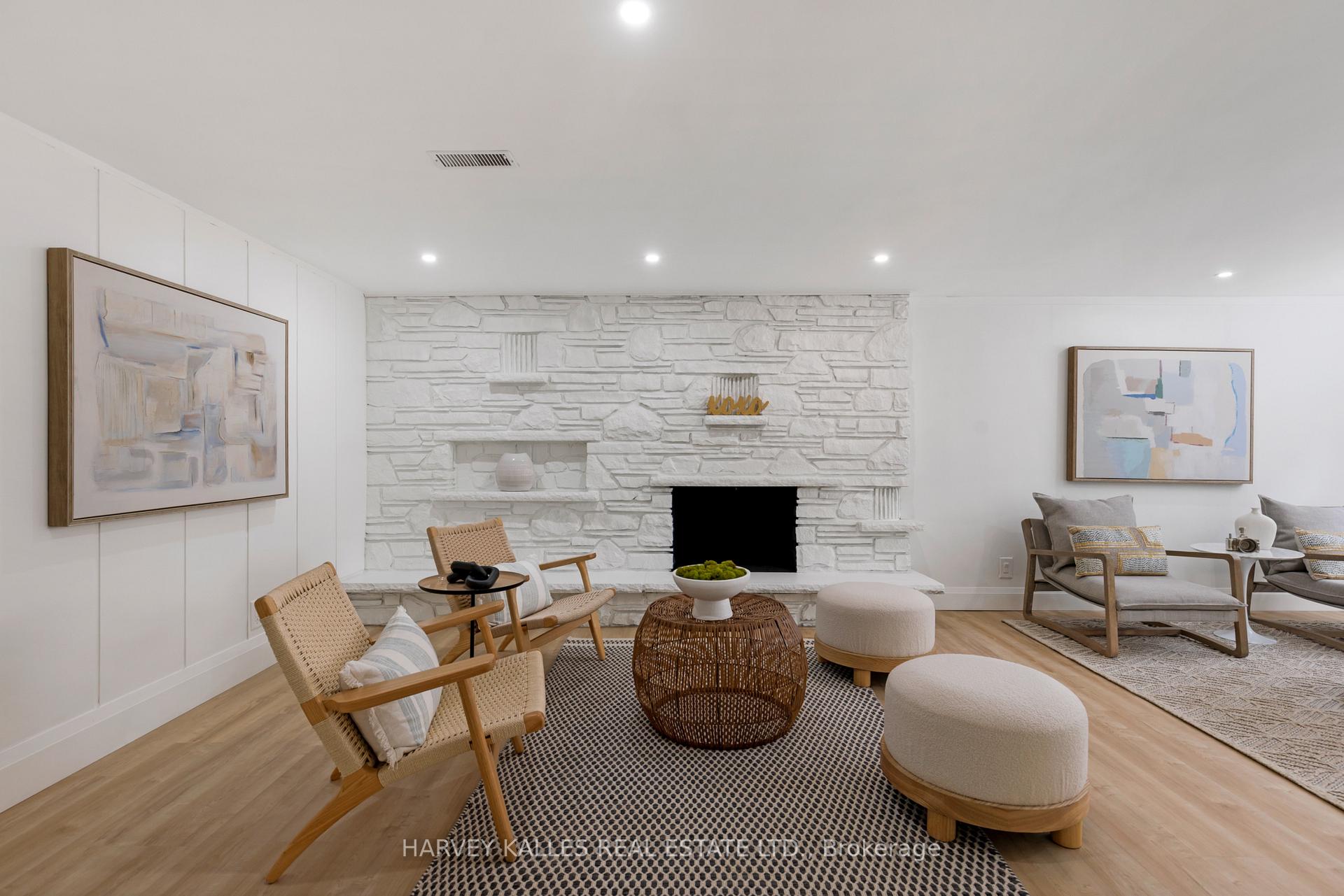 Photo 30 of 215 Edenbridge Drive, Etobicoke, Edenbridge-Humber Valley — HOMEH