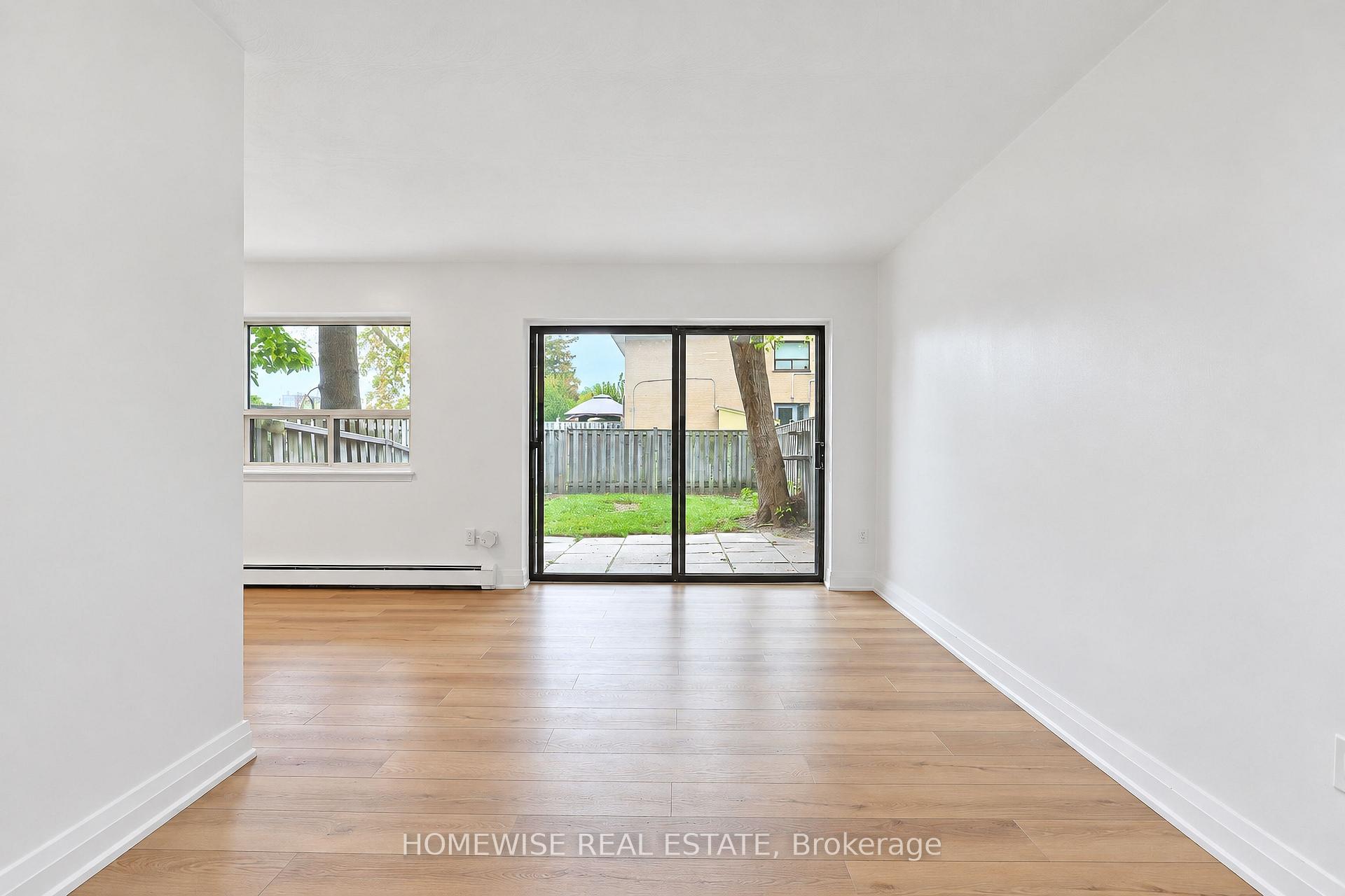 Photo 4 of Unit 8, 31 Sedgeley Drive, Etobicoke, Willowridge-Martingrove-Richview — HOMEH