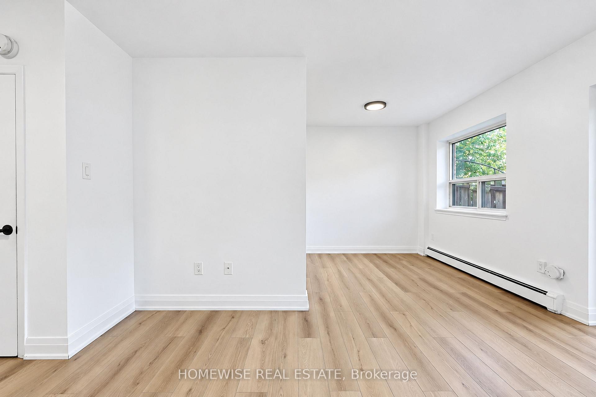 Photo 5 of Unit 8, 31 Sedgeley Drive, Etobicoke, Willowridge-Martingrove-Richview — HOMEH