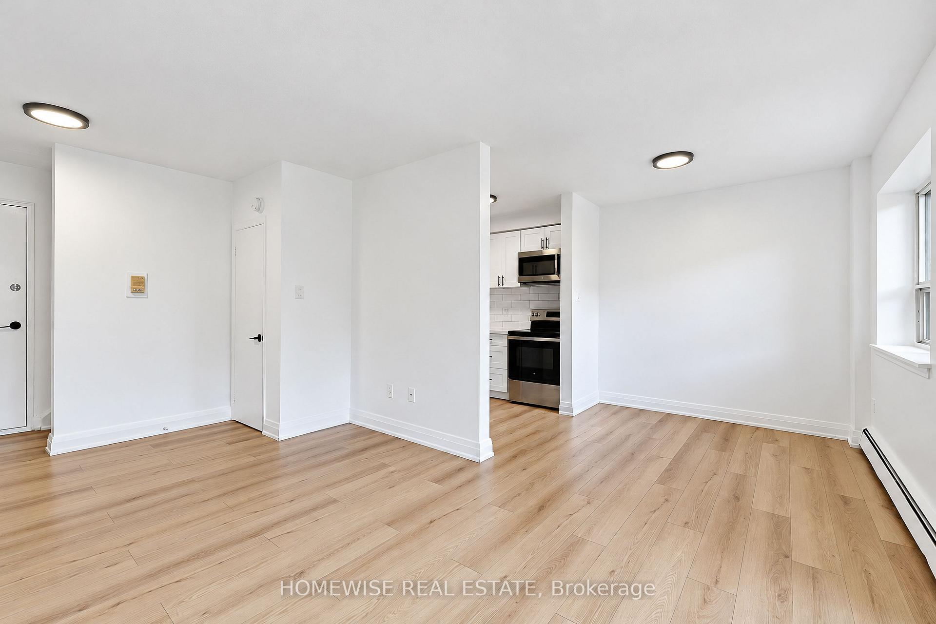 Photo 7 of Unit 8, 31 Sedgeley Drive, Etobicoke, Willowridge-Martingrove-Richview — HOMEH